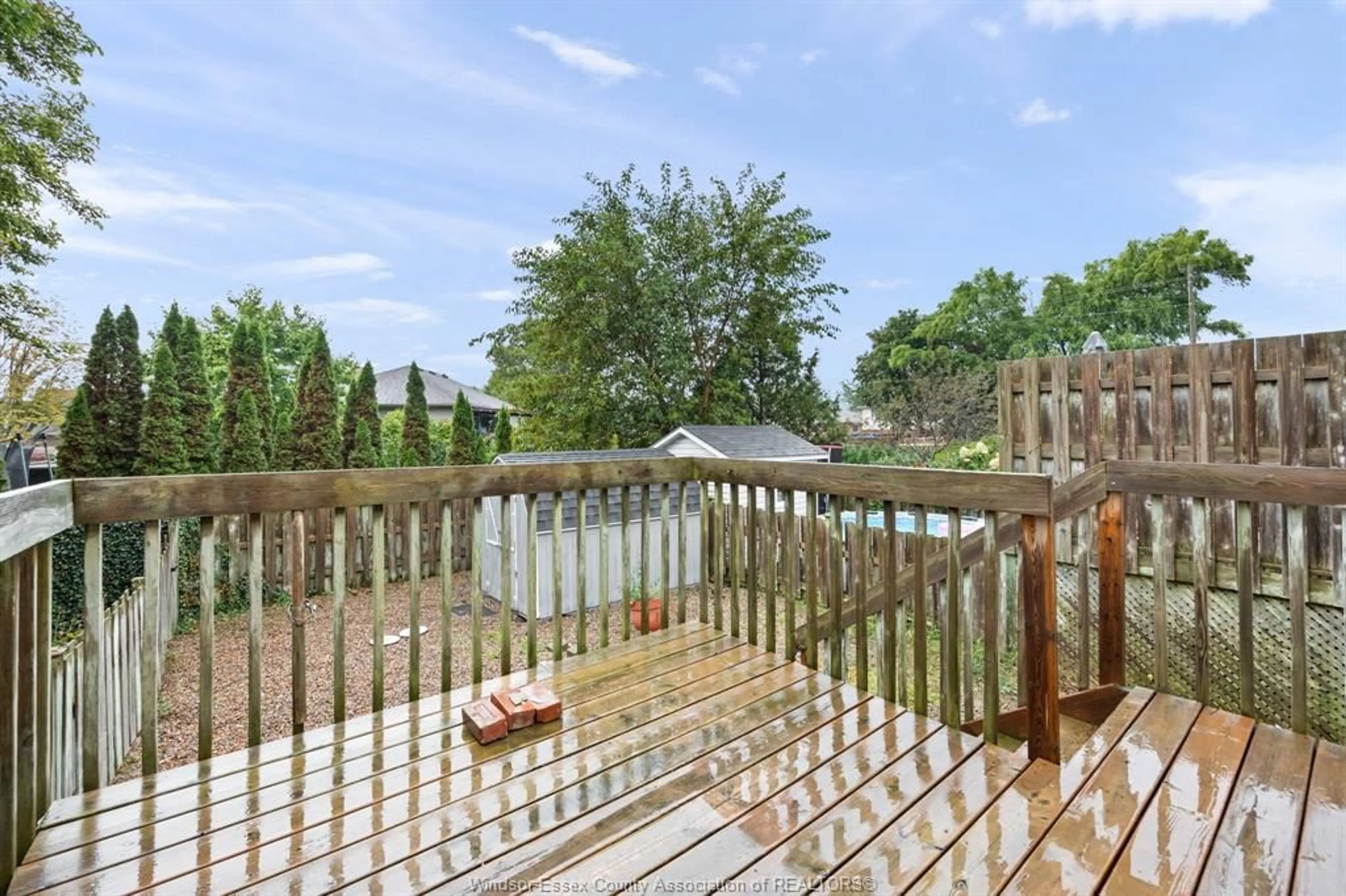 Patio, forest/trees view for 90 CLARENCE Ave, Leamington Ontario N8H 5B5