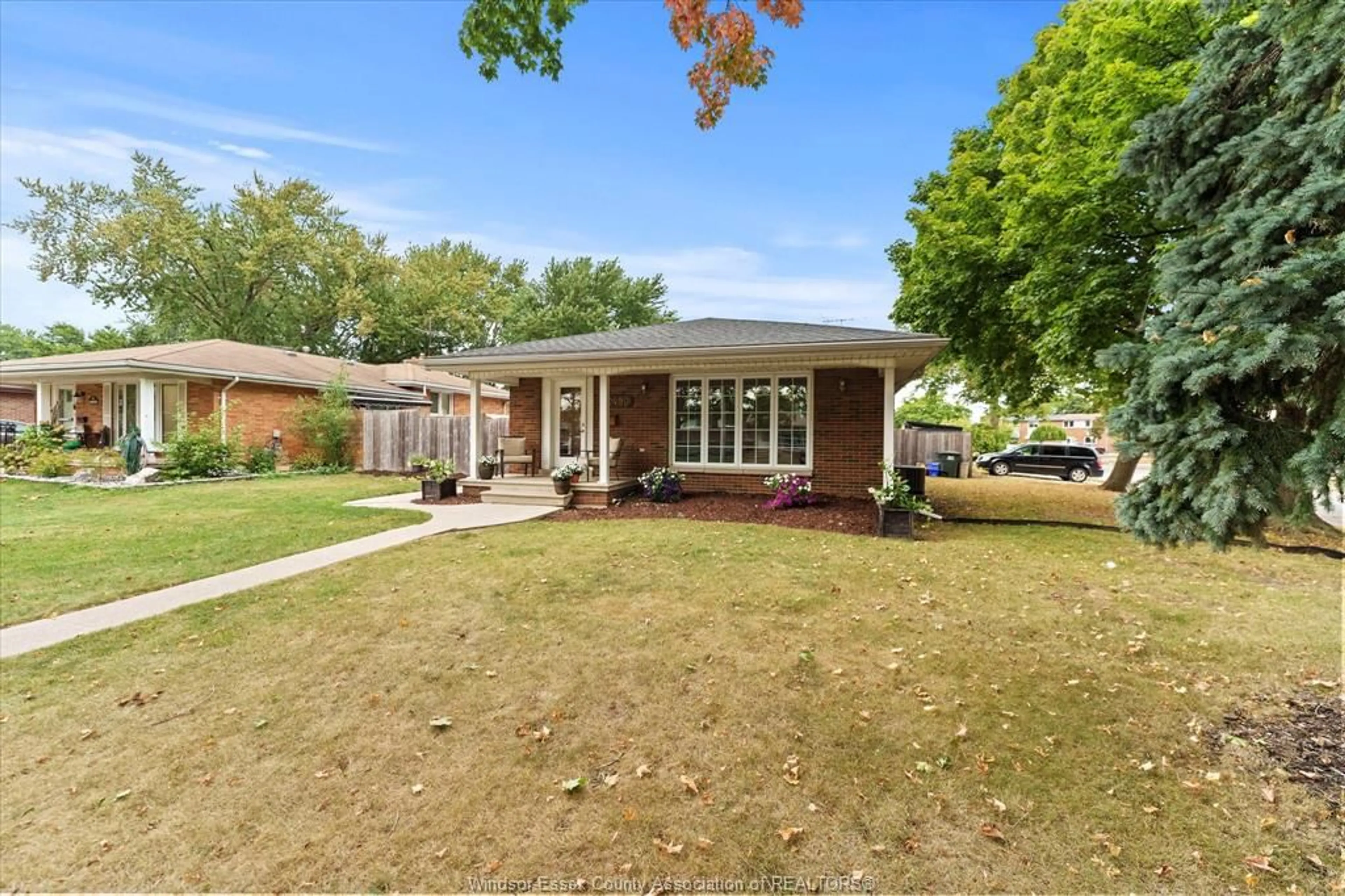 Home with brick exterior material, street for 10490 Pulbrook Rd, Windsor Ontario N8R 1C3
