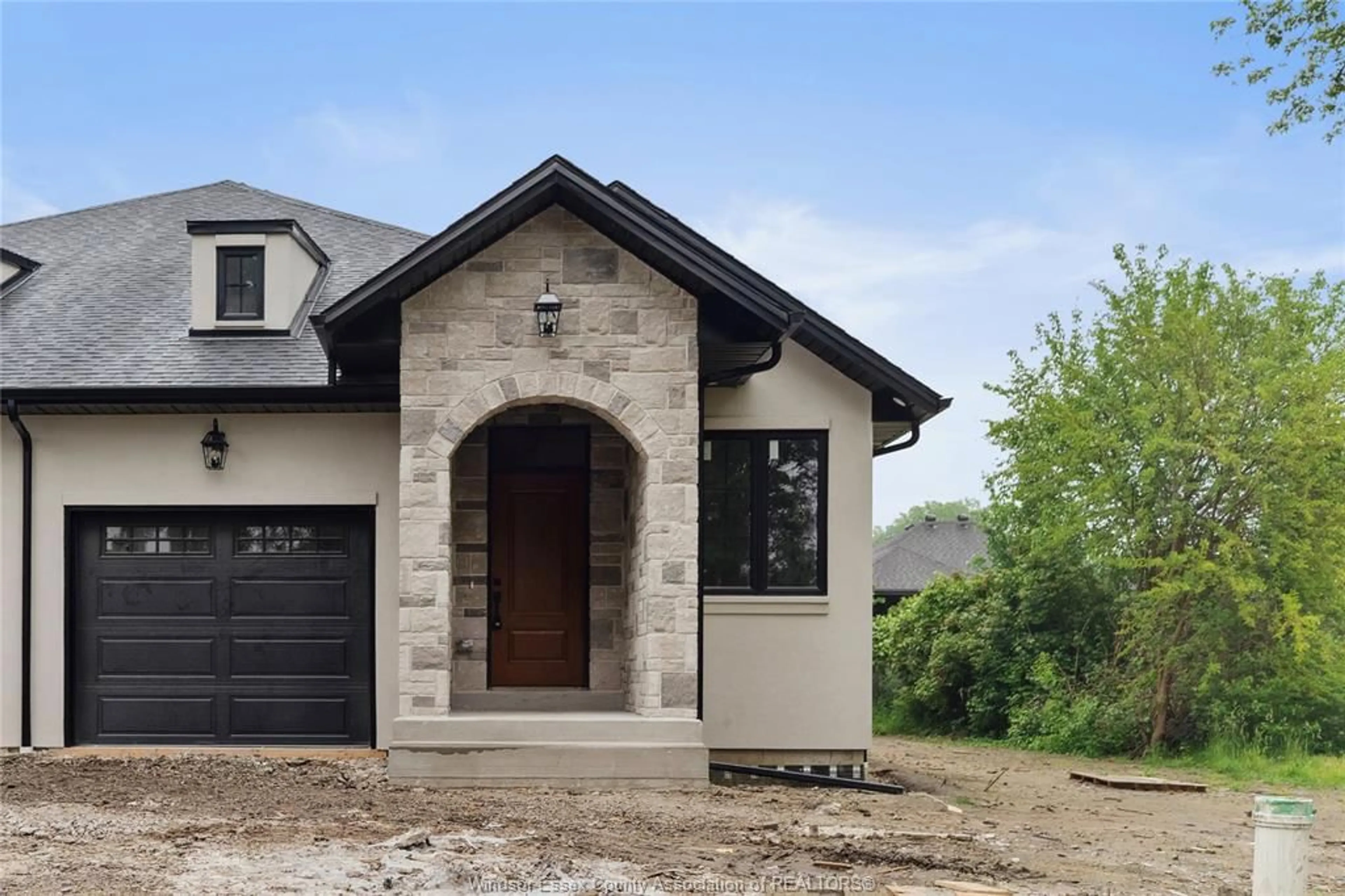Home with brick exterior material, street for 1407 STUART, LaSalle Ontario N9J 1Y4