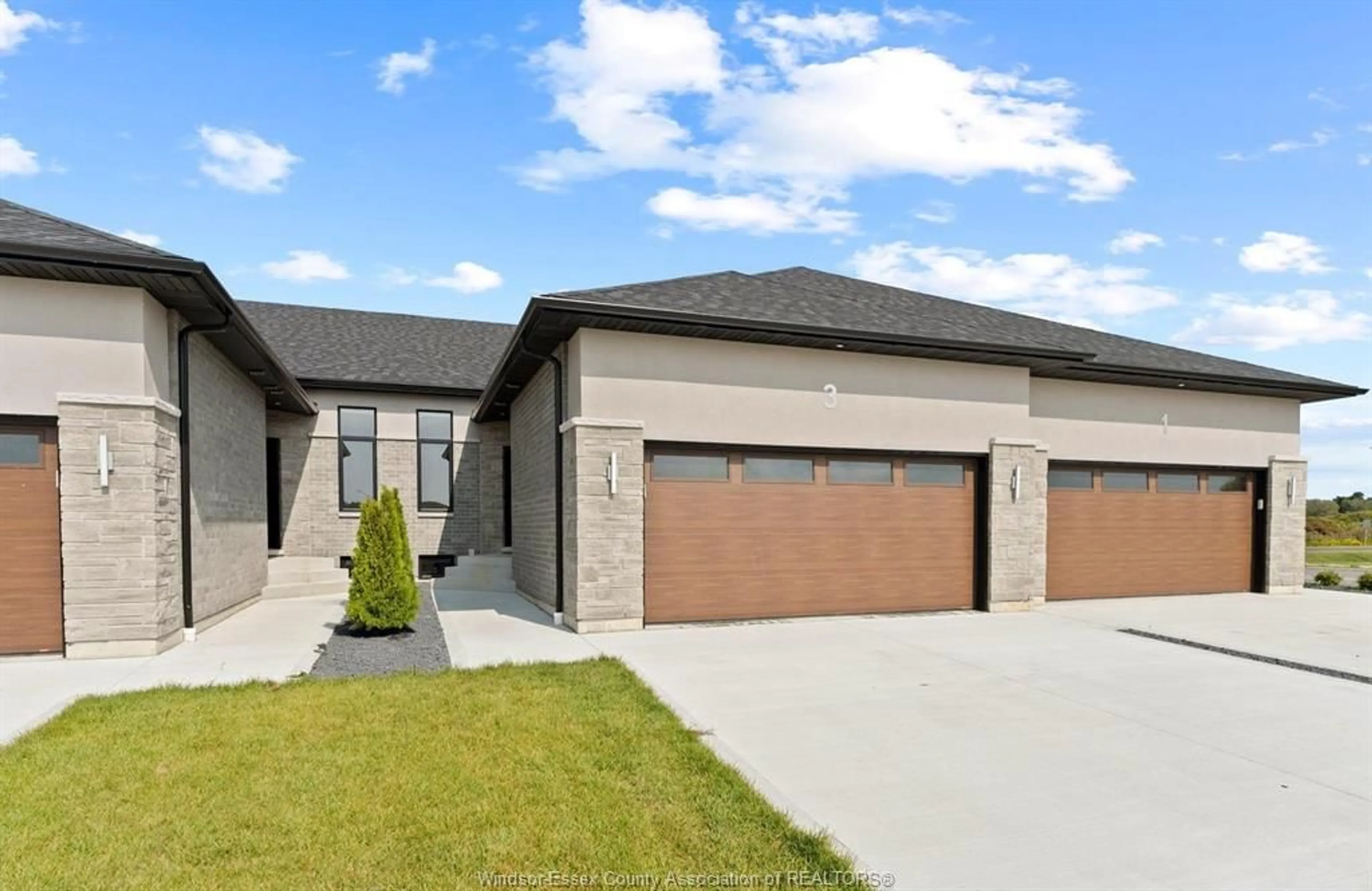 Home with brick exterior material, street for 3 EAGLE St, Leamington Ontario N8H 0G4