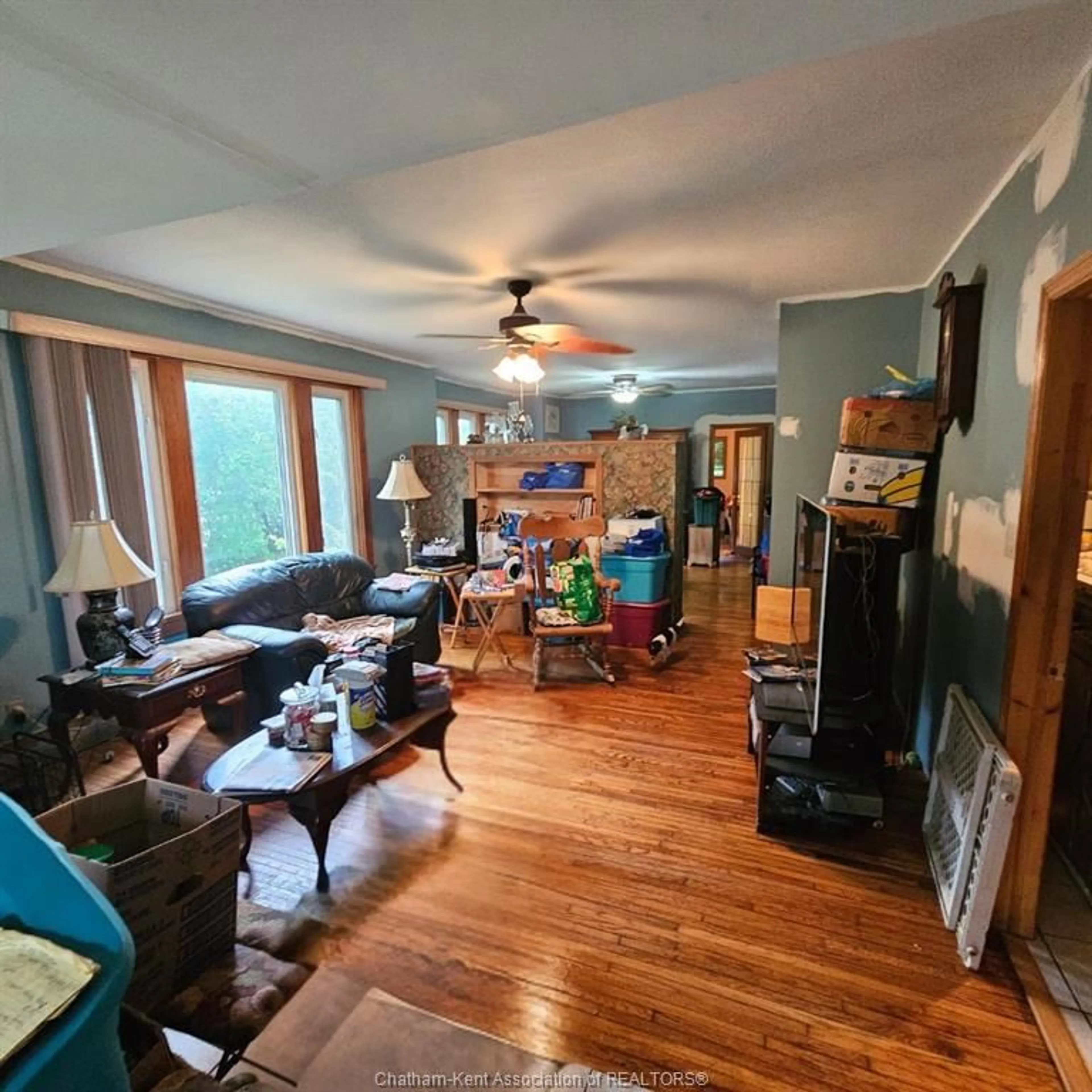A pic of a room for 418 Gillard St, Wallaceburg Ontario N8A 1N6
