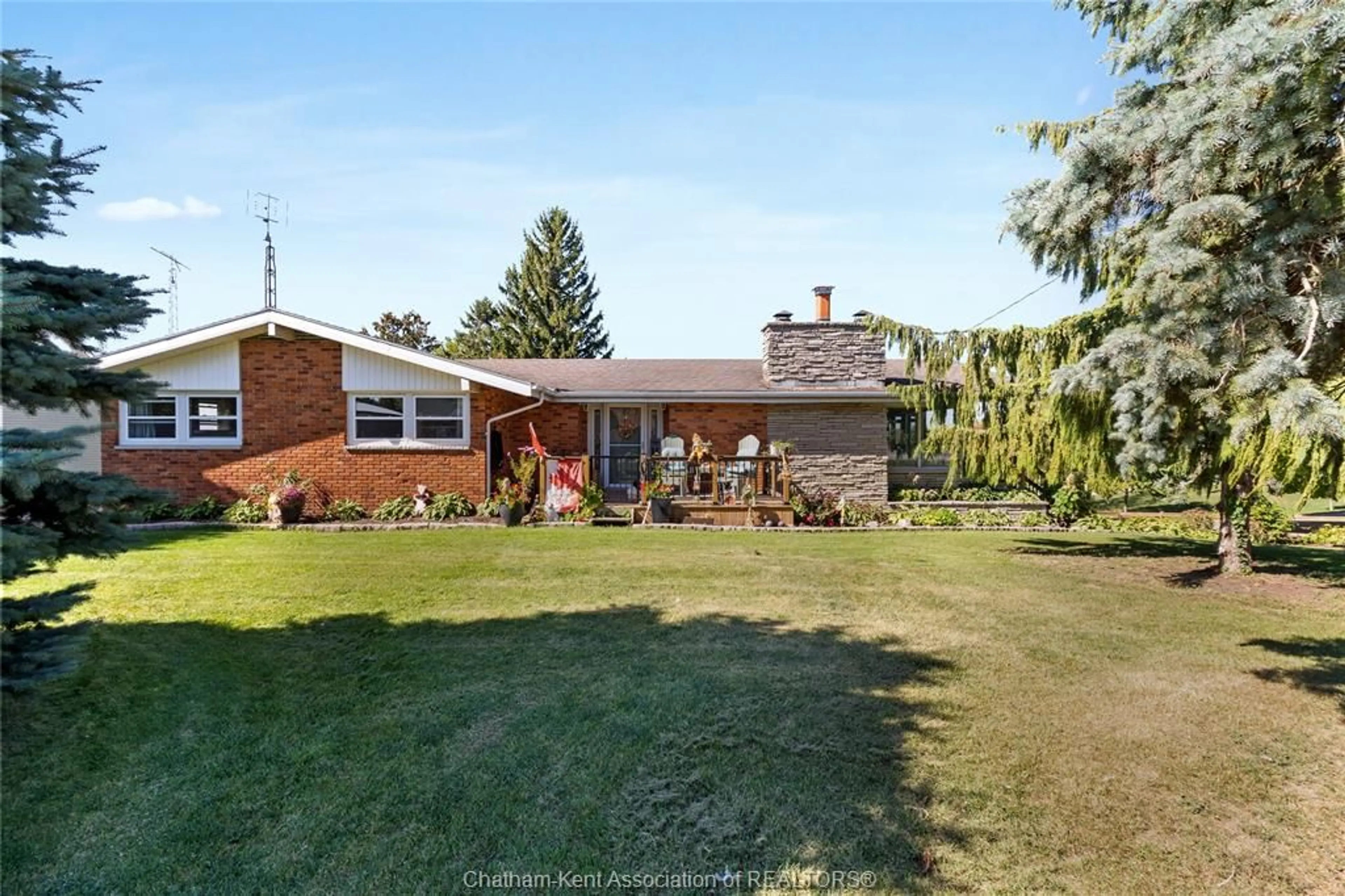 A pic from outside/outdoor area/front of a property/back of a property/a pic from drone, unknown for 19418 Charing Cross Rd, Cedar Springs Ontario N0P 1A0