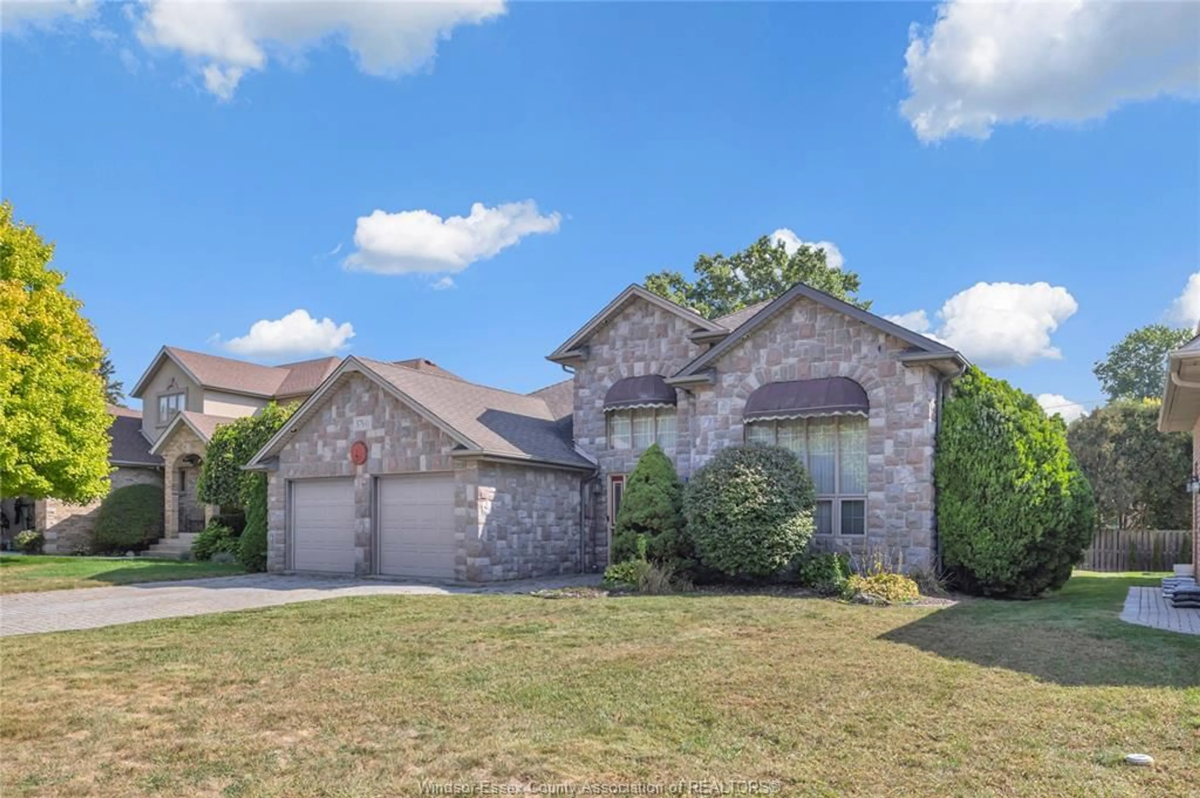 Home with brick exterior material, street for 5760 MENCARELLI St, LaSalle Ontario N9H 1L9