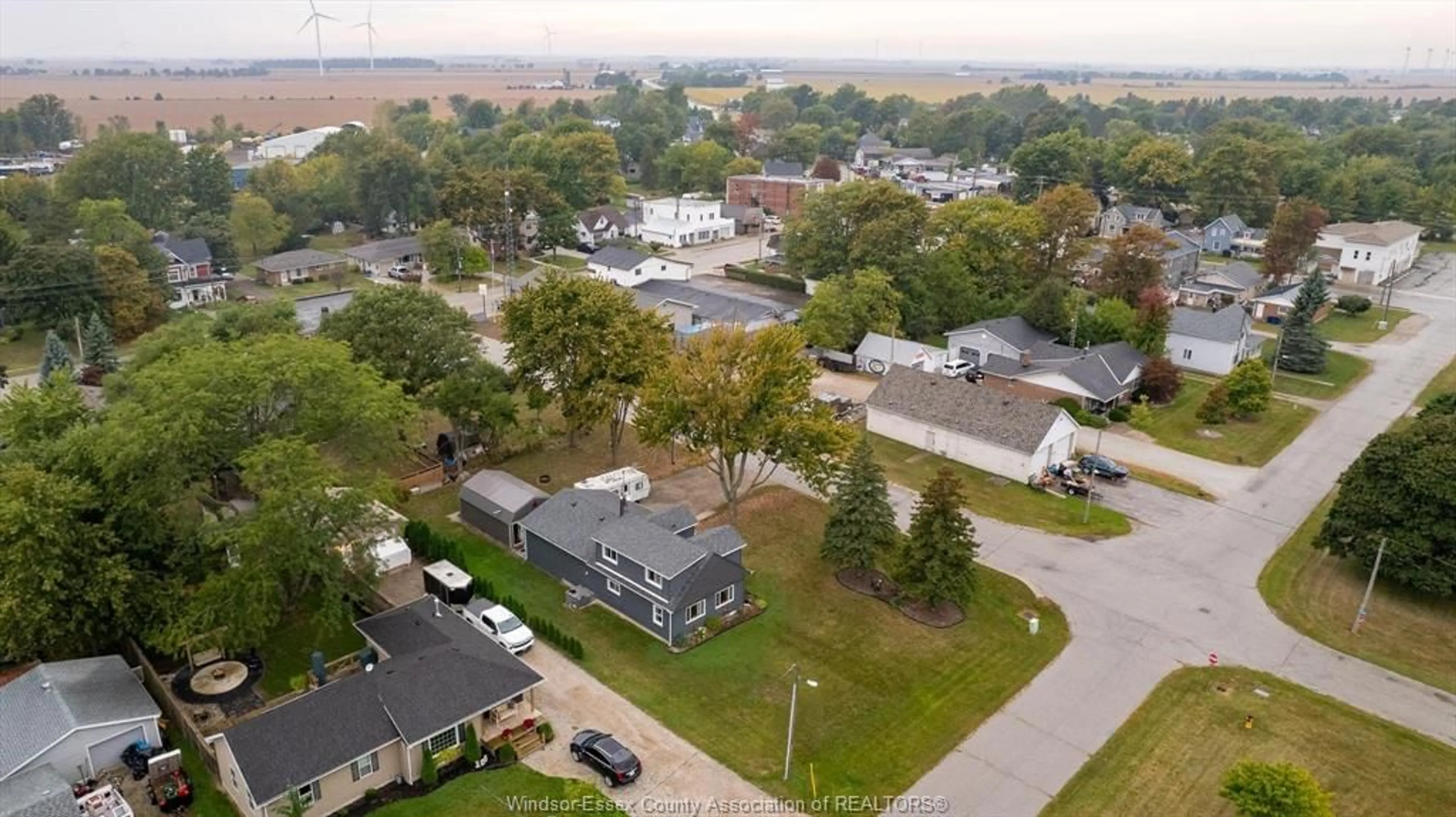 A pic from outside/outdoor area/front of a property/back of a property/a pic from drone, street for 101 SULLIVAN, Merlin Ontario N0P 1W0