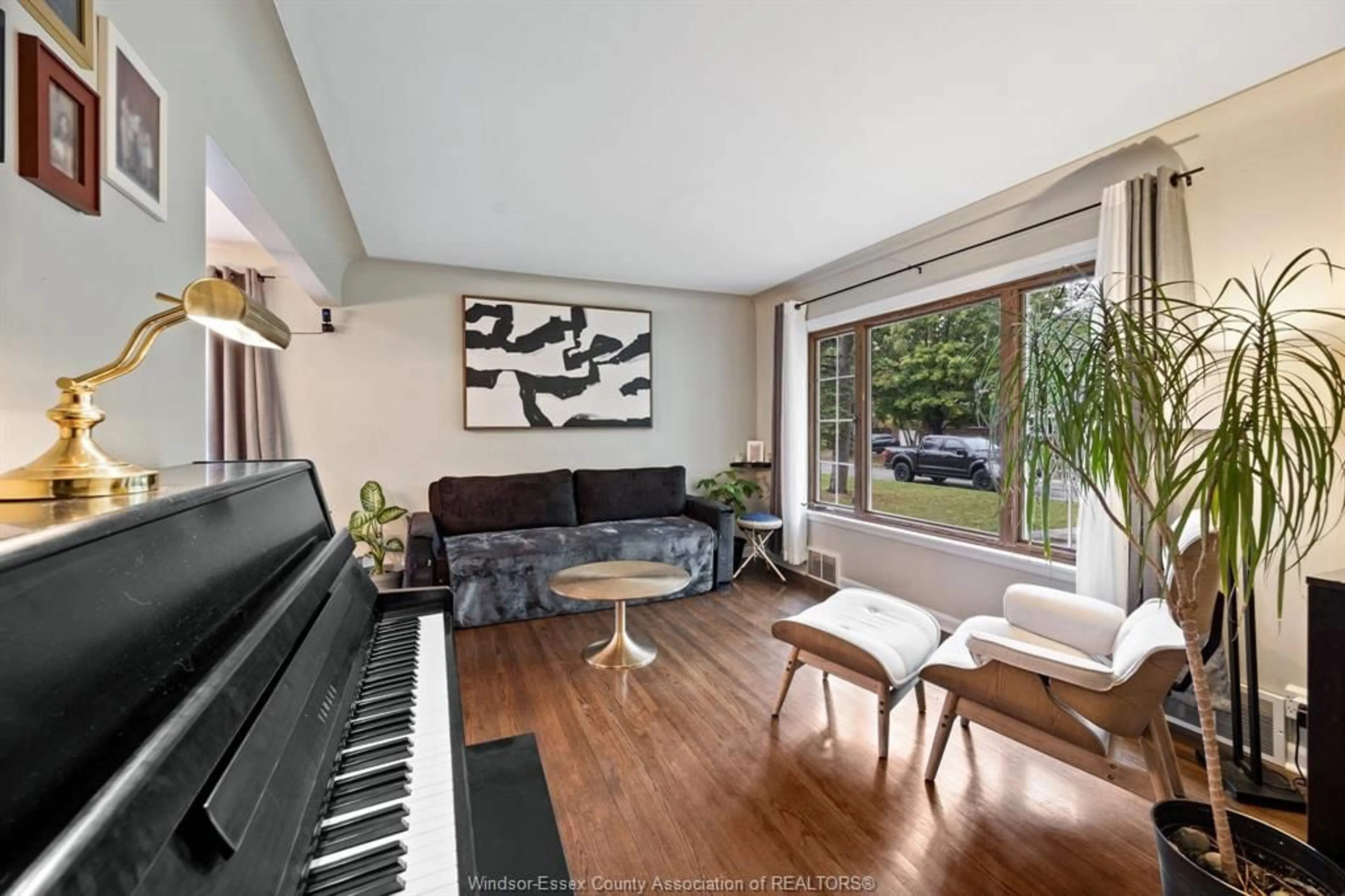 Living room with furniture, unknown for 2555 VIRGINIA Pk, Windsor Ontario N9E 2B5