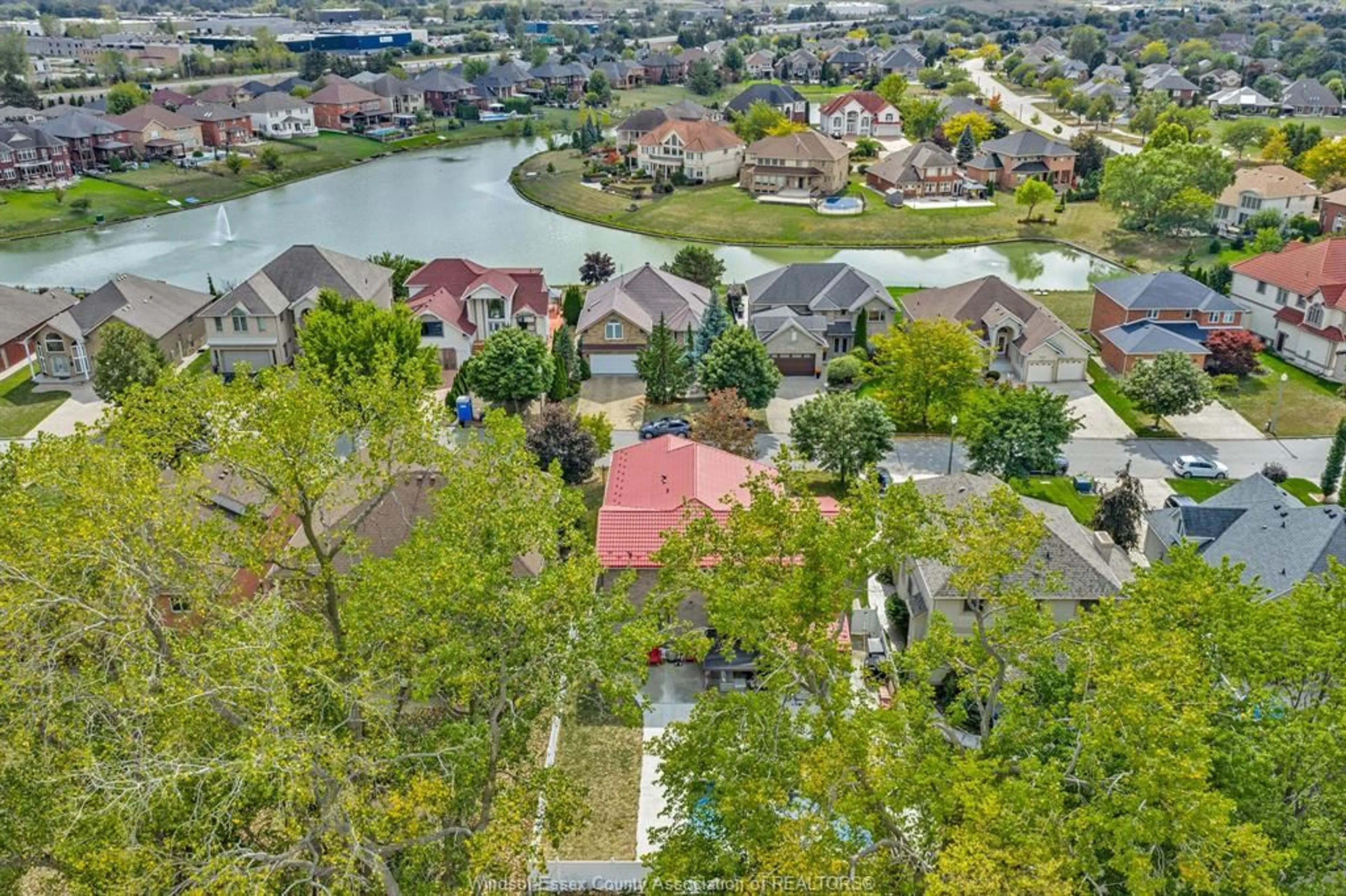 A pic from outside/outdoor area/front of a property/back of a property/a pic from drone, water/lake/river/ocean view for 1098 STONEYBROOK Cres, Windsor Ontario N9G 2Y3