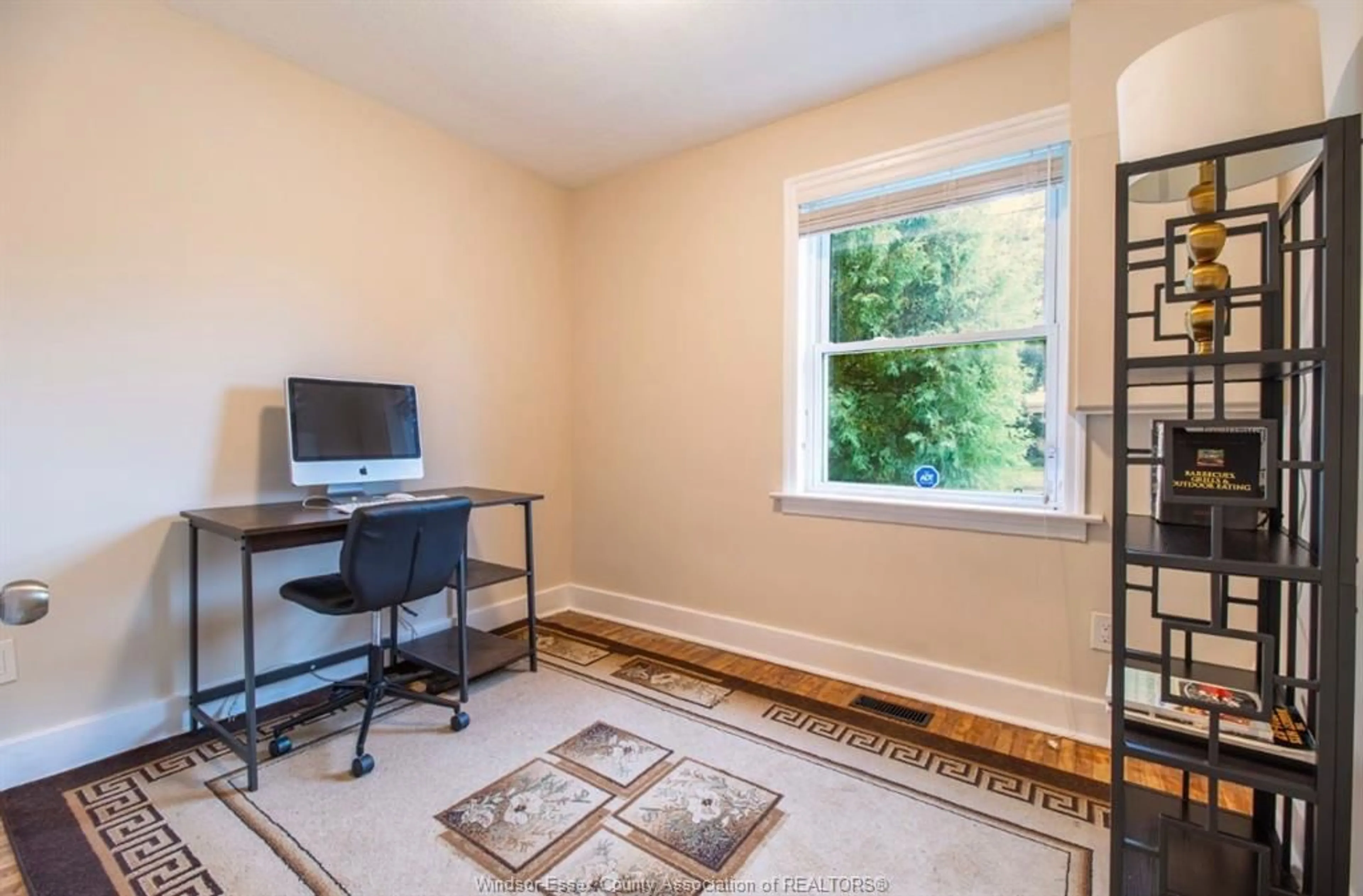 A pic of a room for 55 Mary St, Chatham Ontario N7L 1A5
