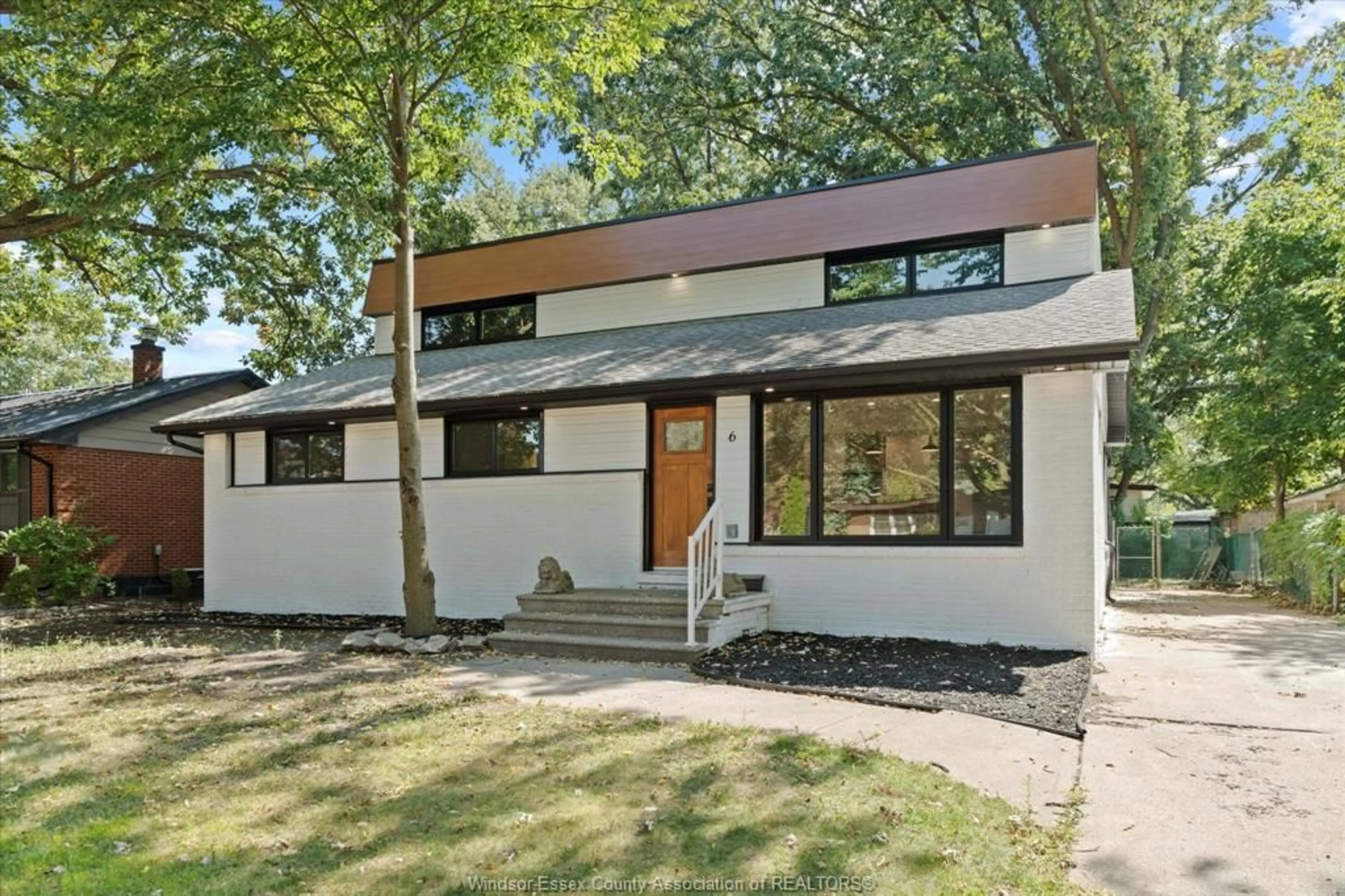 Home with brick exterior material, street for 6 SUMMER, Windsor Ontario N9E 1R1