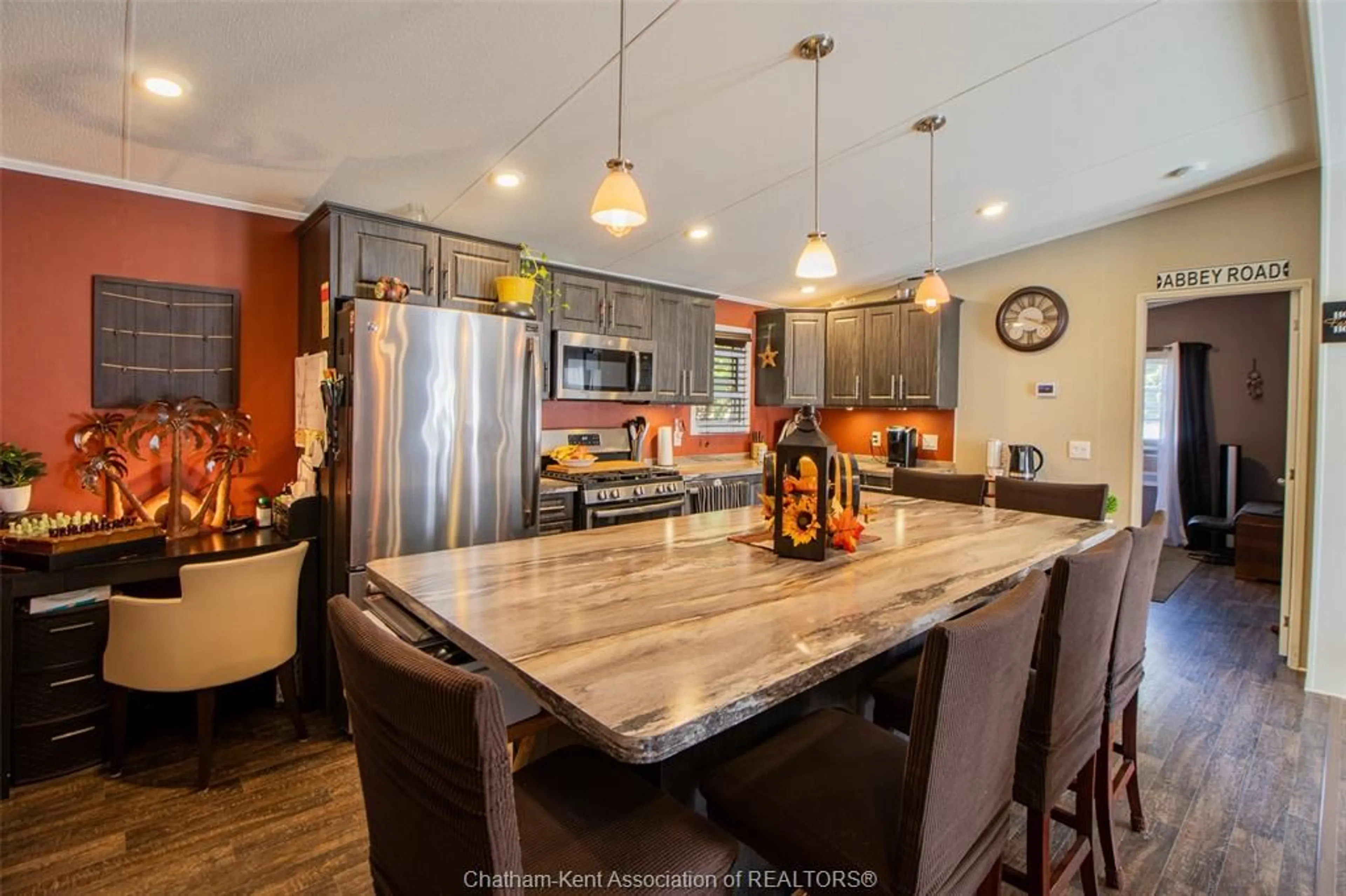 Open concept kitchen, unknown for 5928 BLUEWATER LINE Line #4, Wallaceburg Ontario N8A 4K9