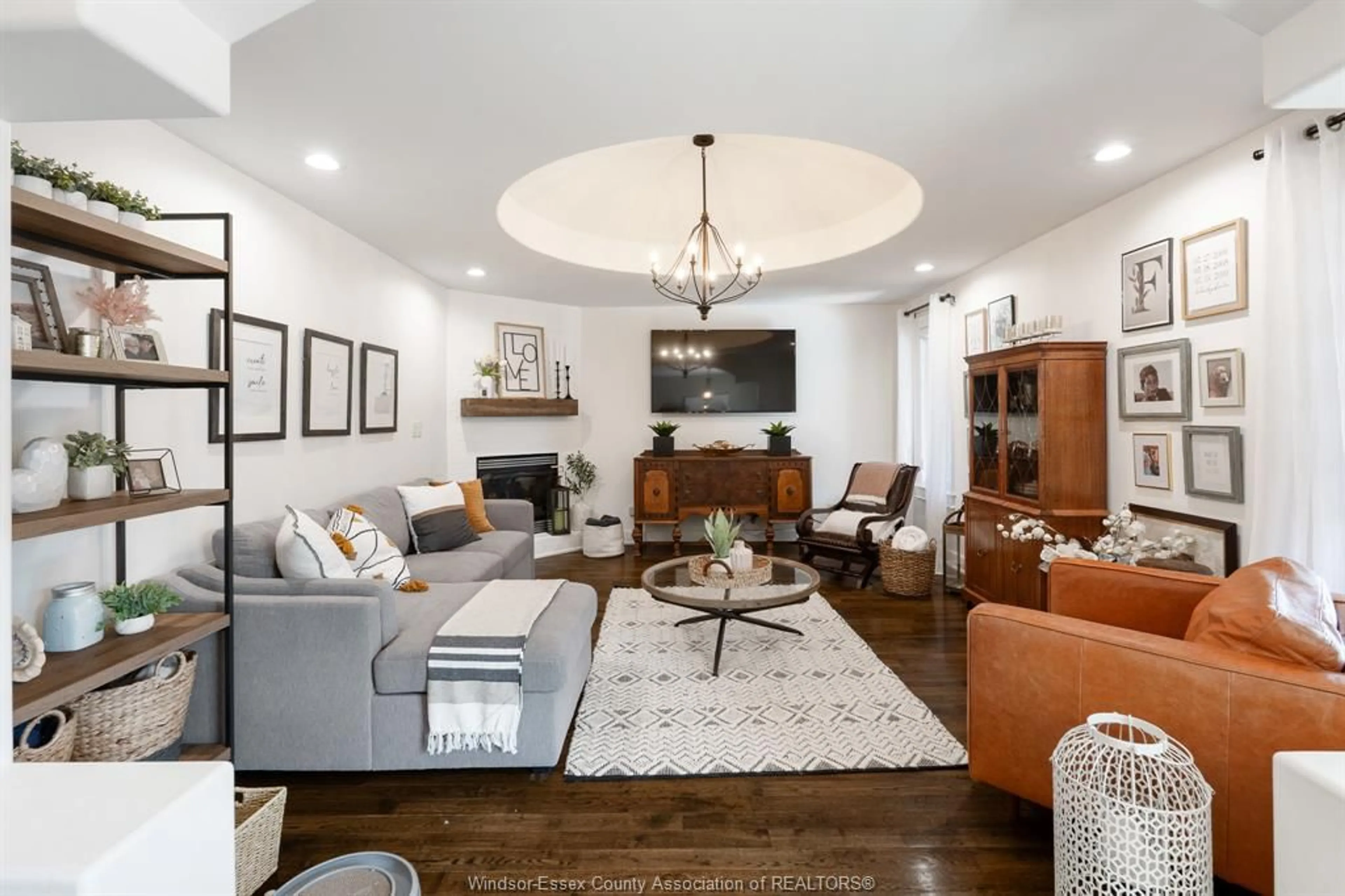 Living room with furniture, unknown for 1049 WOODLAND, Lakeshore Ontario N0R 1A0