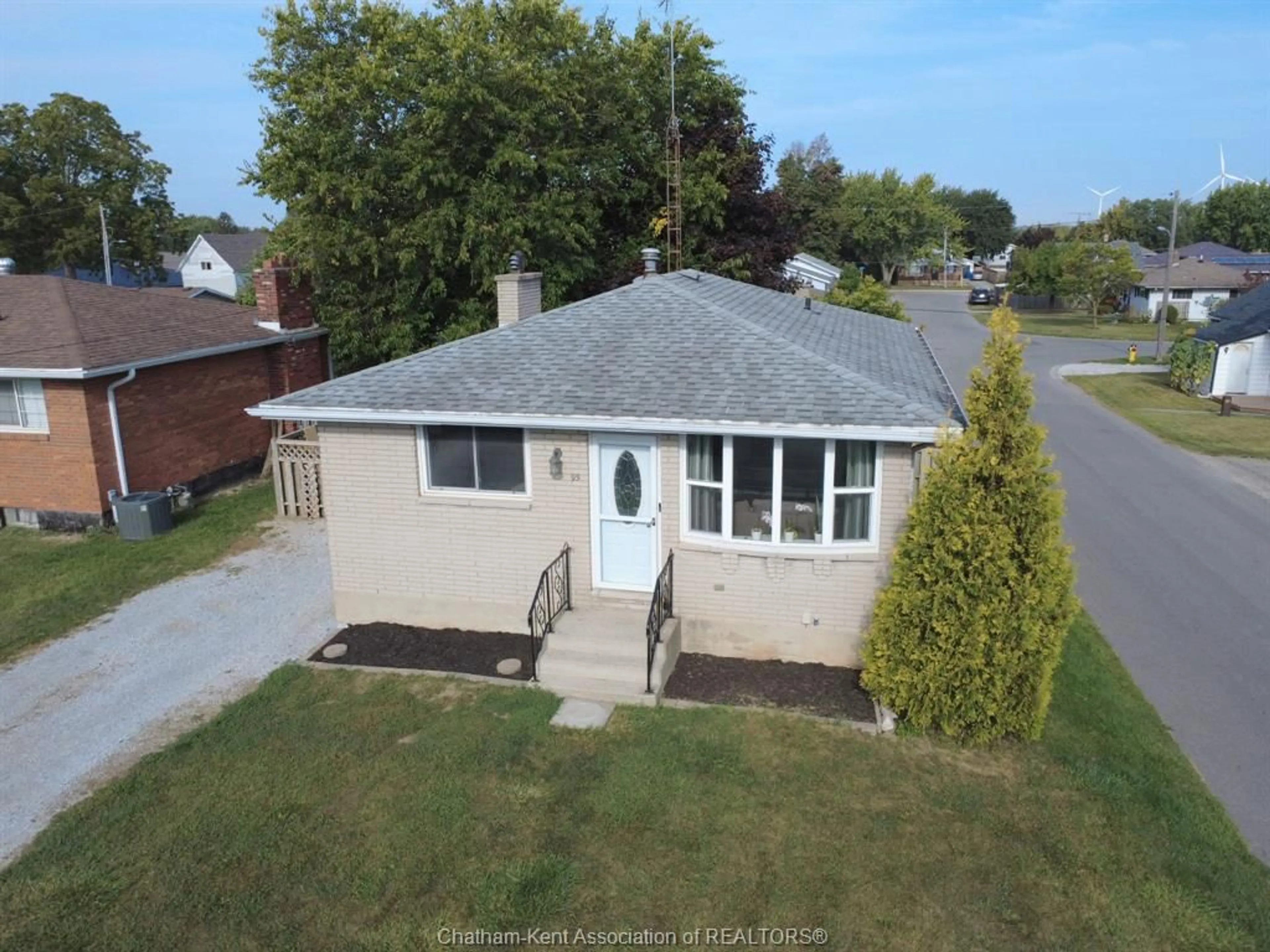 A pic from outside/outdoor area/front of a property/back of a property/a pic from drone, street for 95 HANNIBAL St, Blenheim Ontario N0P 1A0