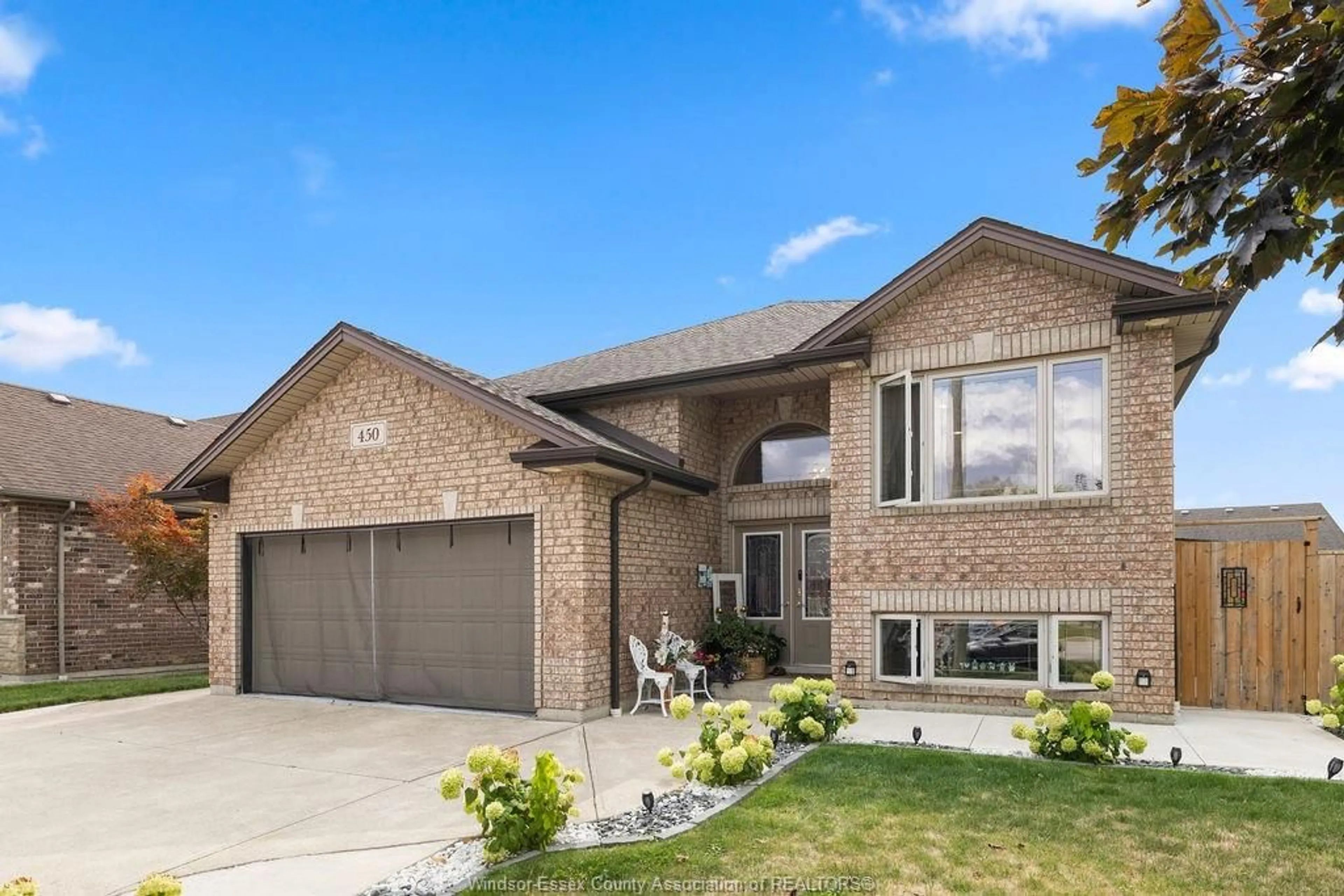 Home with brick exterior material, street for 450 SACRED HEART, LaSalle Ontario N9J 0A6