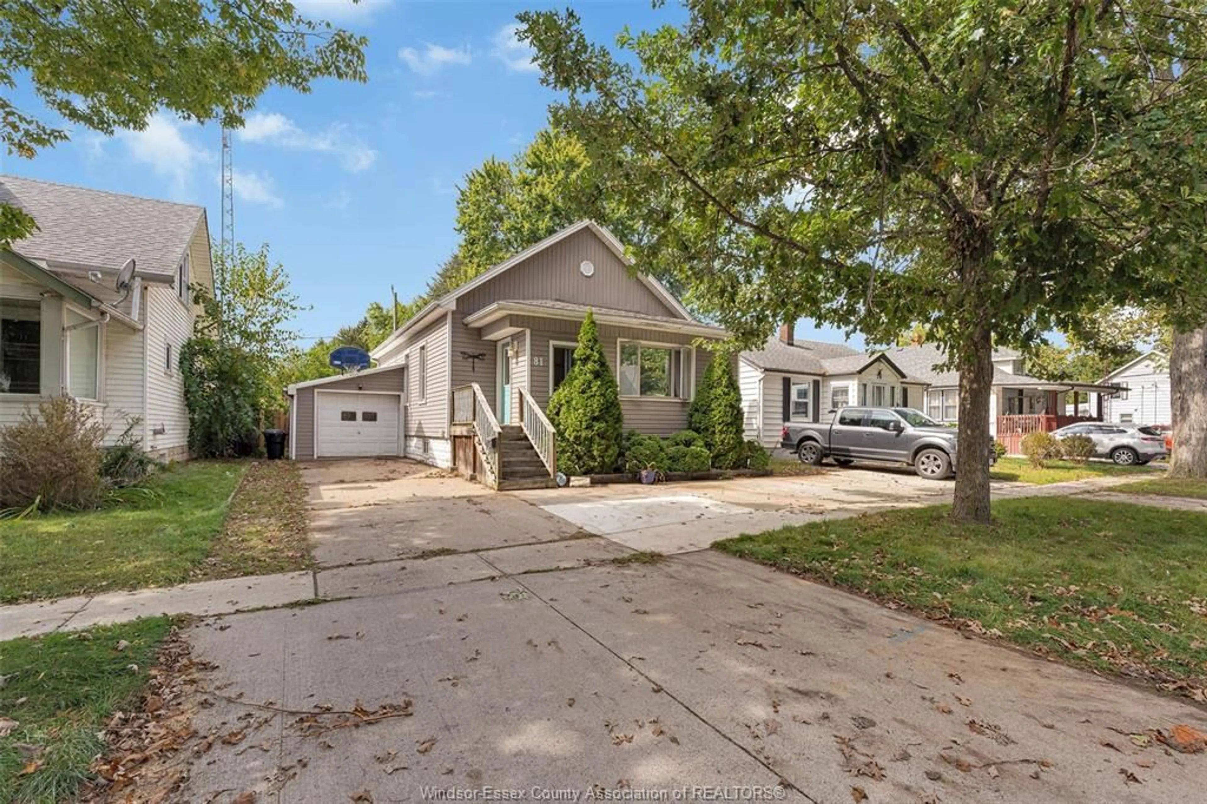 Unknown for 81 WIGLE, Leamington Ontario N8H 2T3