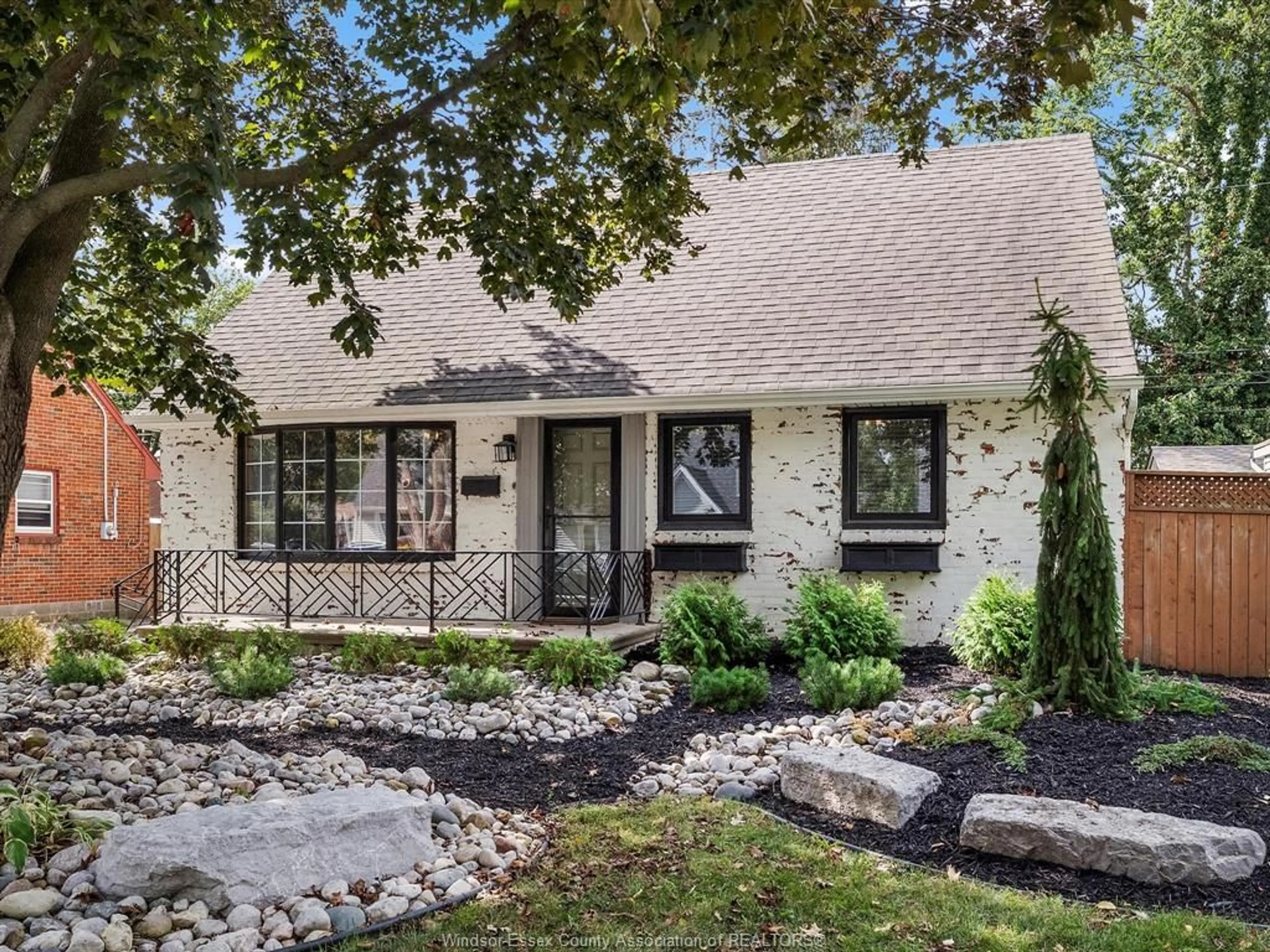 Home with vinyl exterior material, street for 1137 REEDMERE, Windsor Ontario N8S 2M2