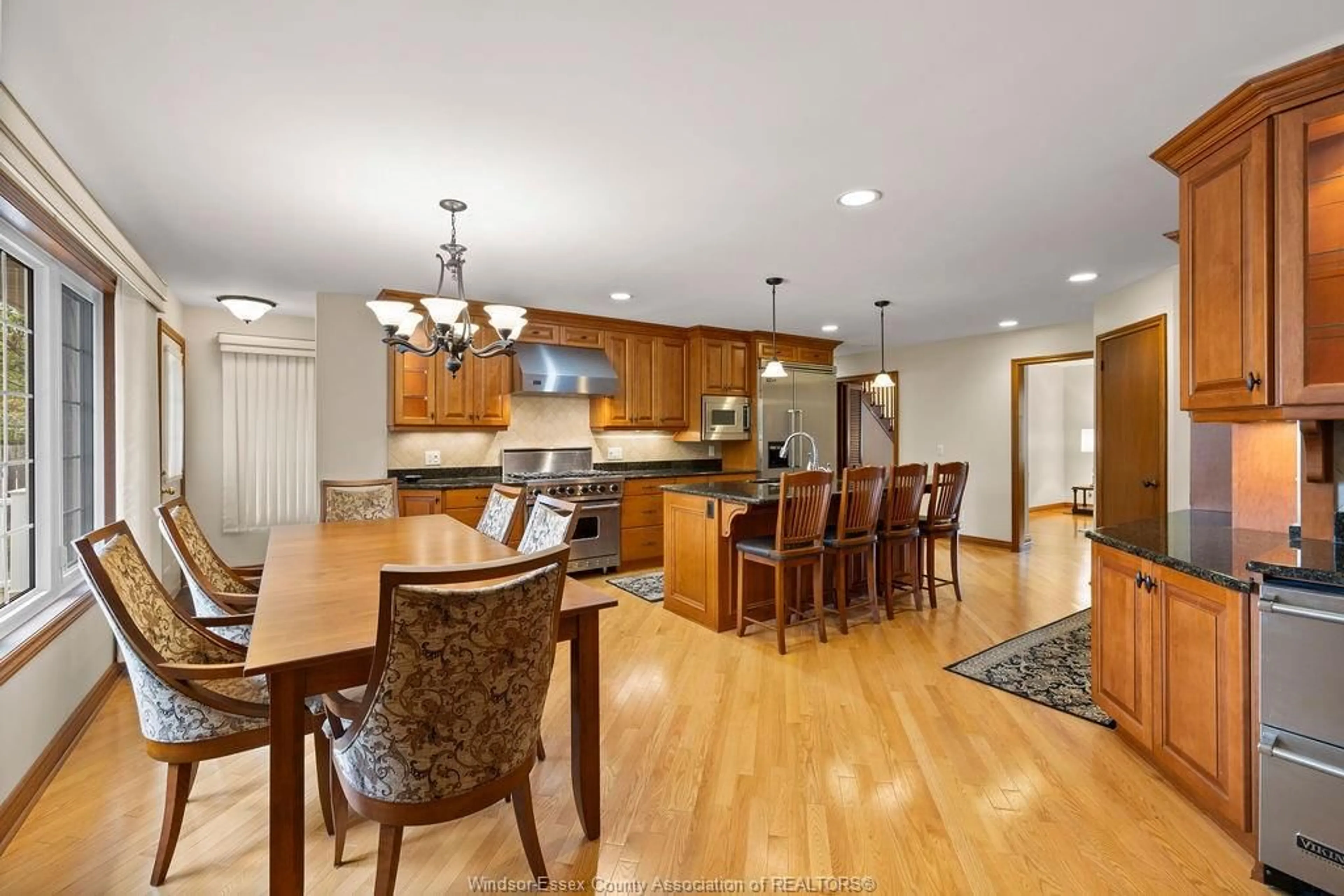 Open concept kitchen, unknown for 1210 CABANA Rd, Windsor Ontario N9G 1B7