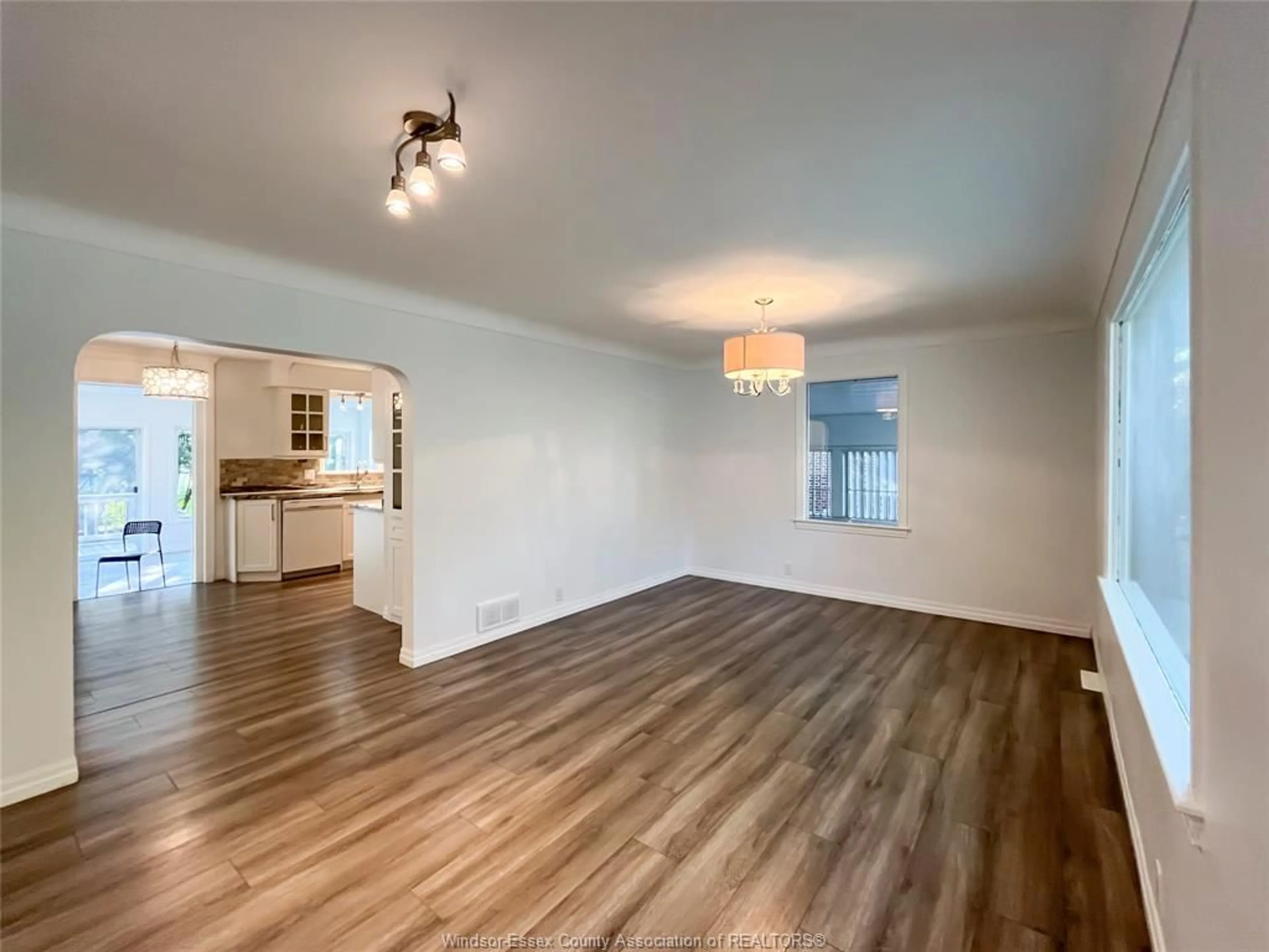 A pic of a room for 2960 RANDOLPH, Windsor Ontario N9E 3E2