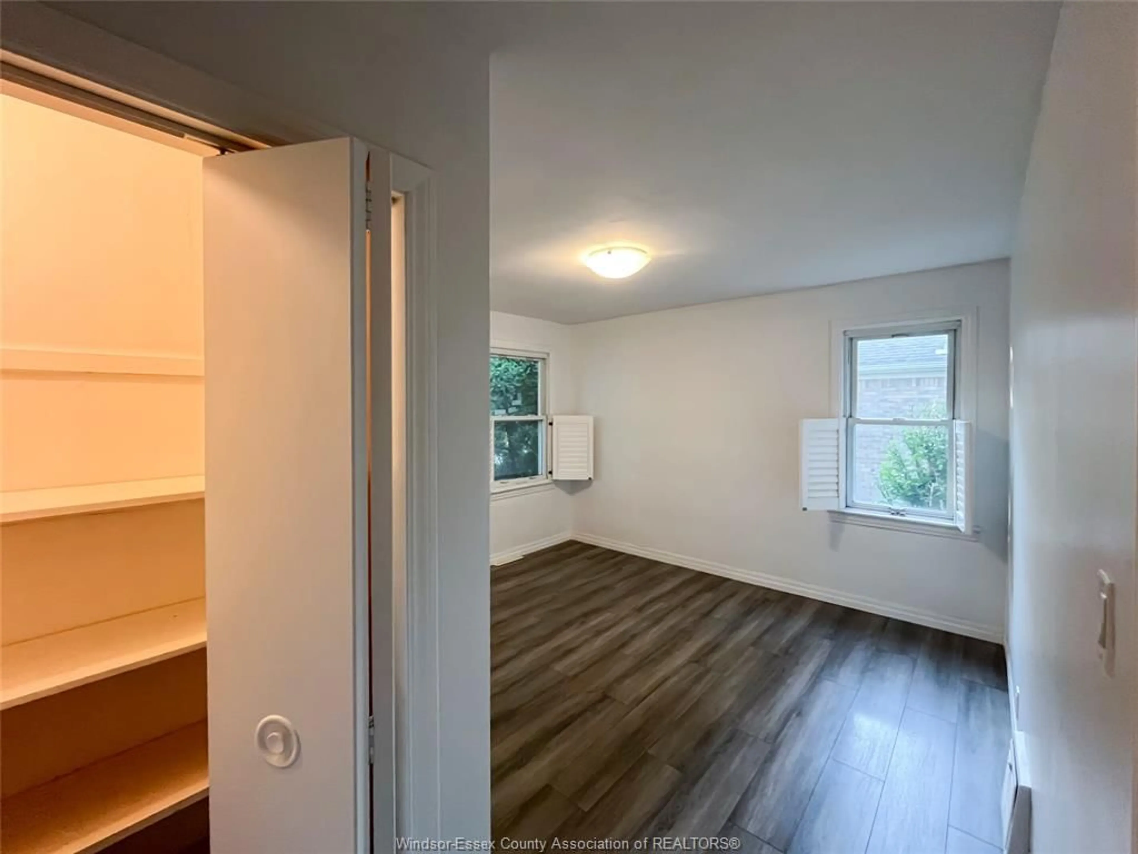 A pic of a room for 2960 RANDOLPH, Windsor Ontario N9E 3E2