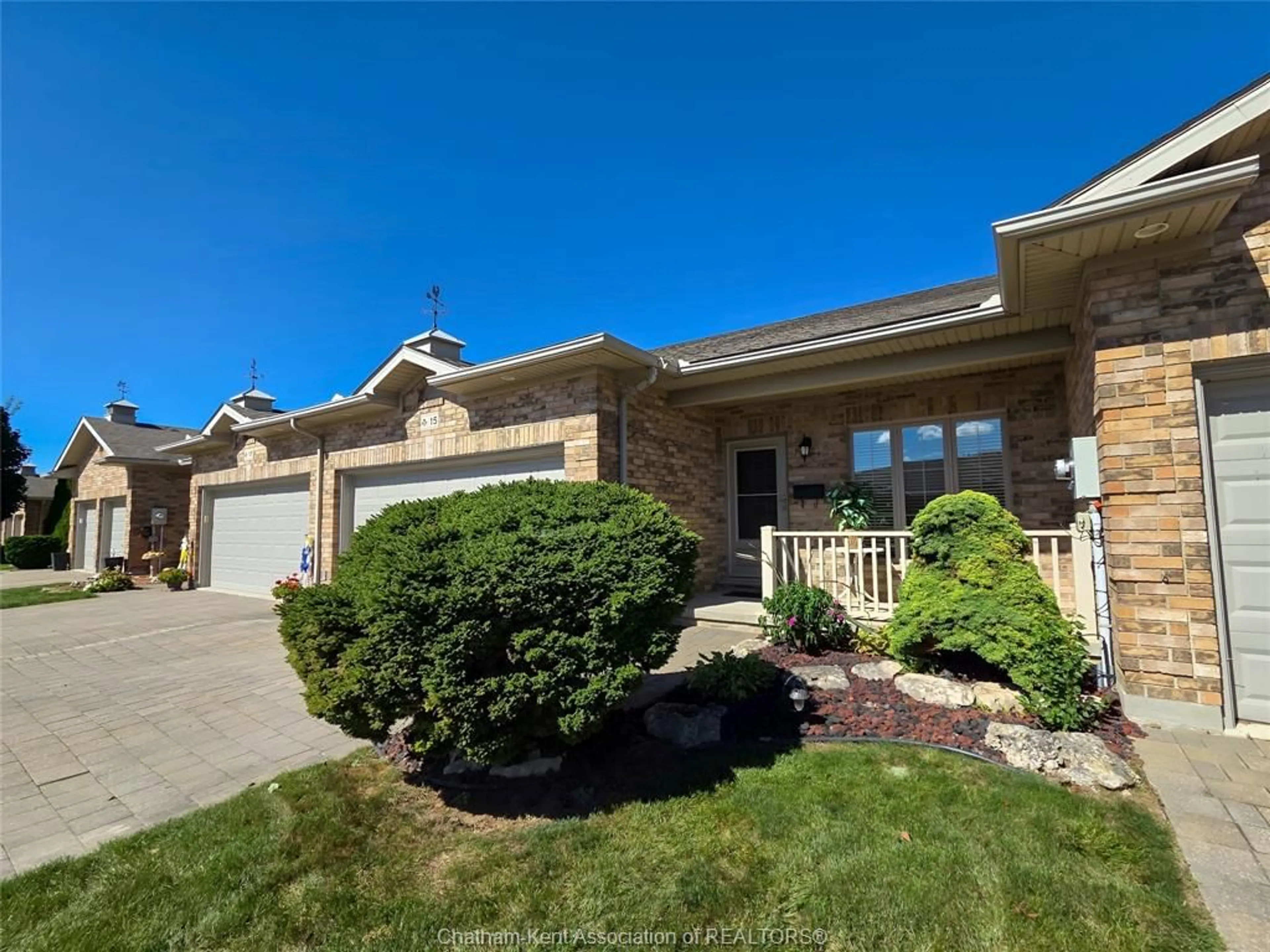 Home with brick exterior material, street for 15 Home Place Cres, Chatham Ontario N7L 5P4