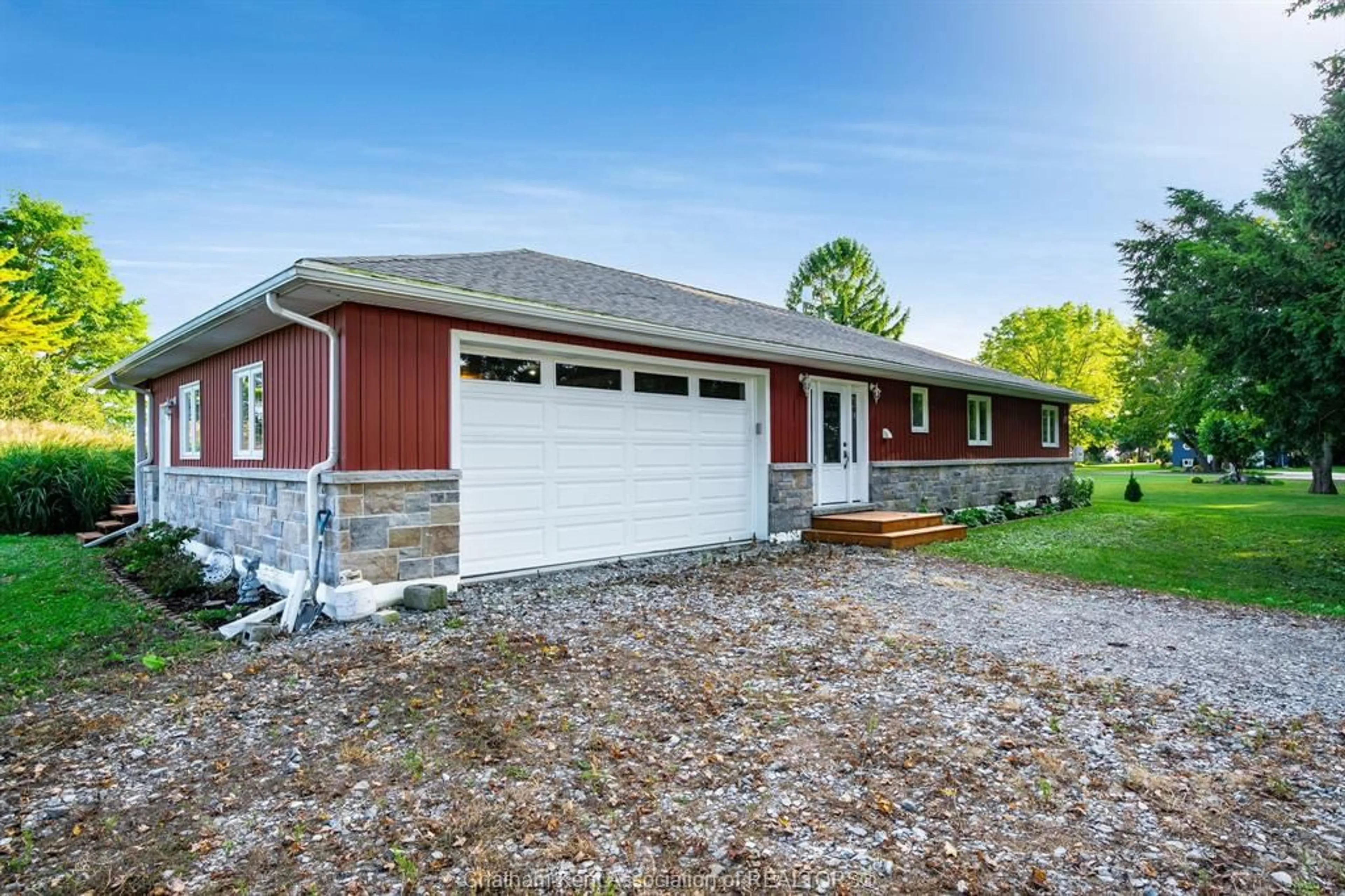 Home with vinyl exterior material, street for 6490 TALBOT Trail, Merlin Ontario N0P 1W0