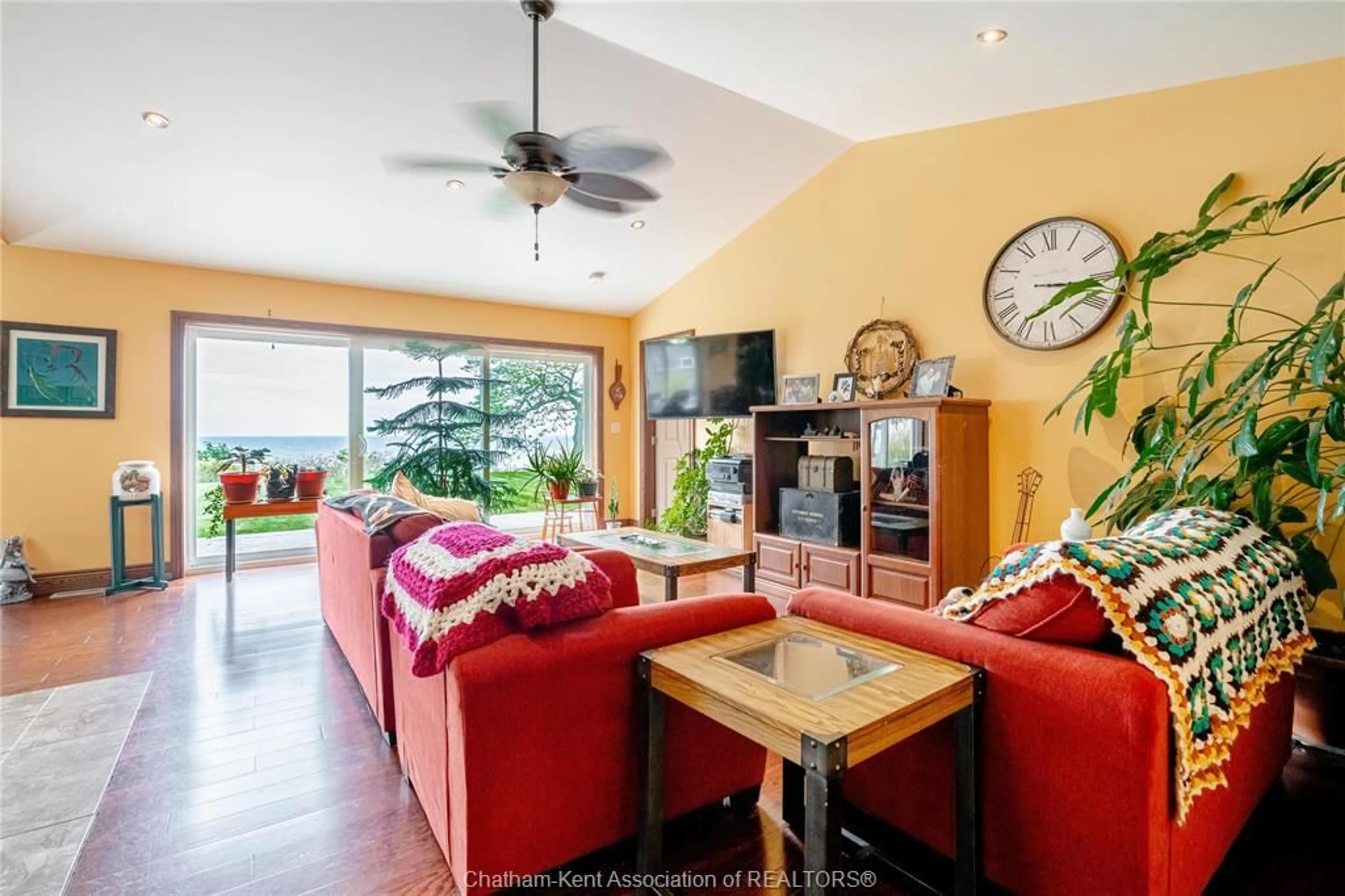 Living room with furniture, unknown for 6490 TALBOT Trail, Merlin Ontario N0P 1W0