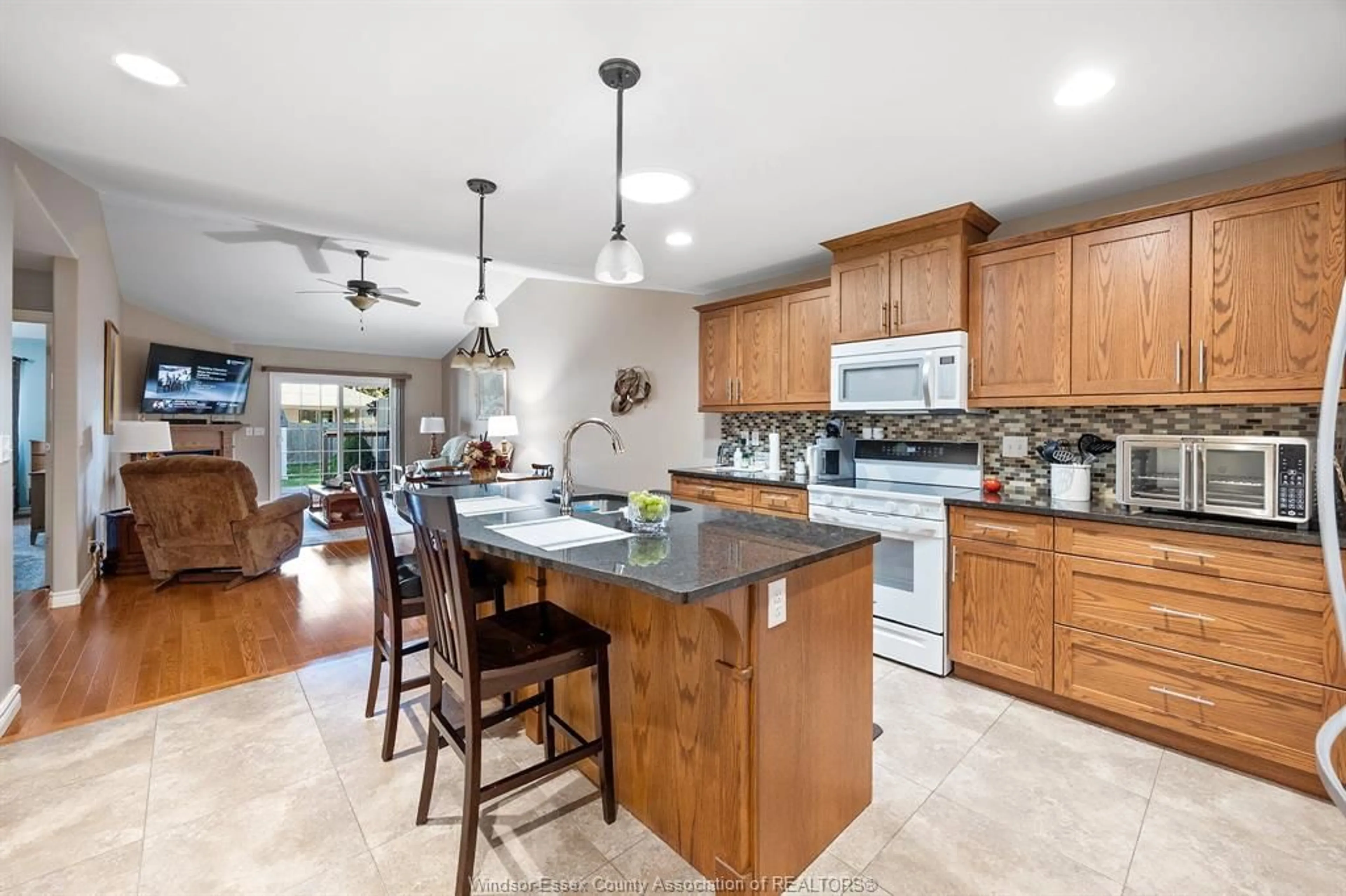 Open concept kitchen, ceramic/tile floor for 93 KIMBALL, Essex Ontario N8M 0B7