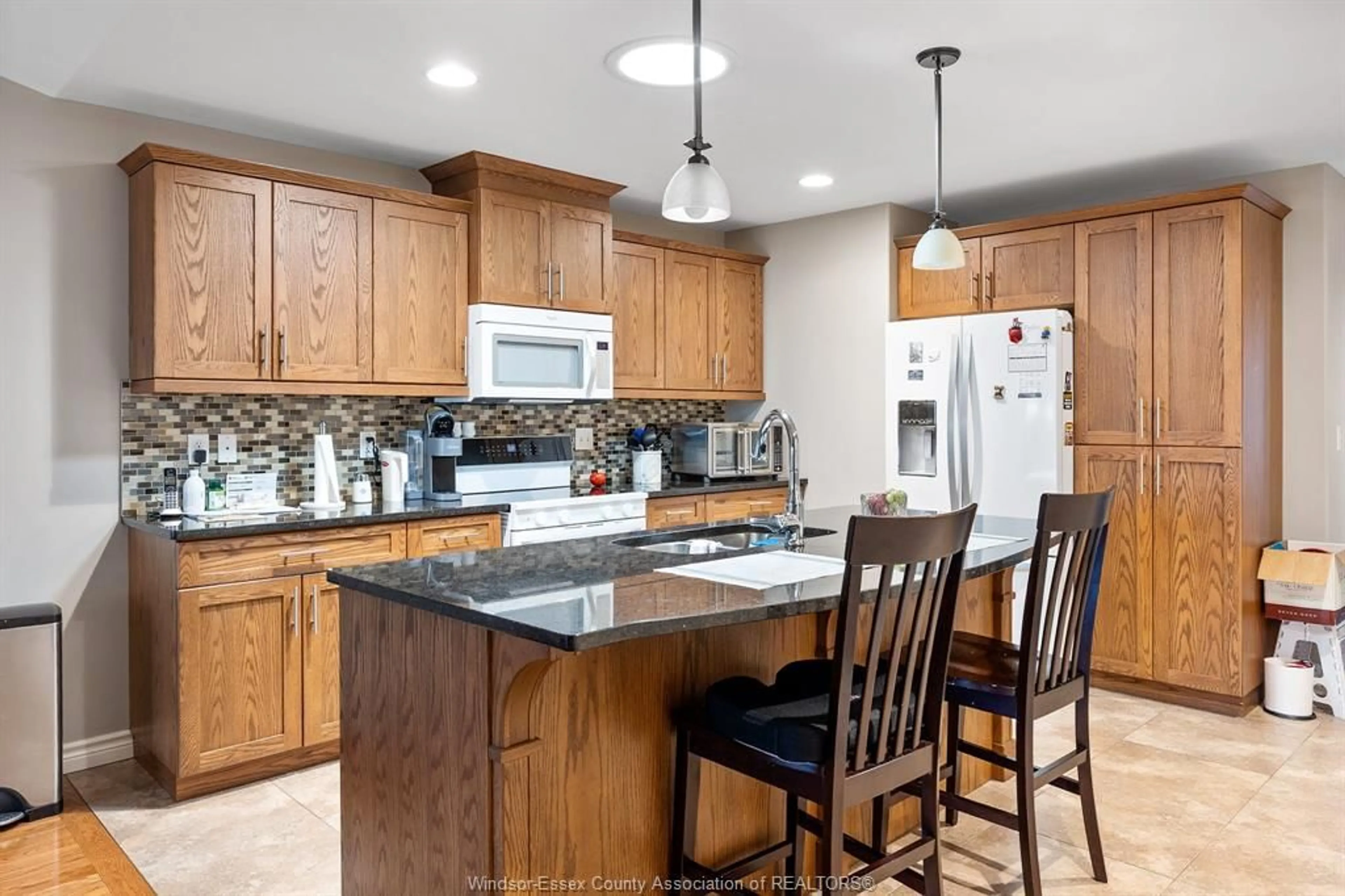 Open concept kitchen, ceramic/tile floor for 93 KIMBALL, Essex Ontario N8M 0B7