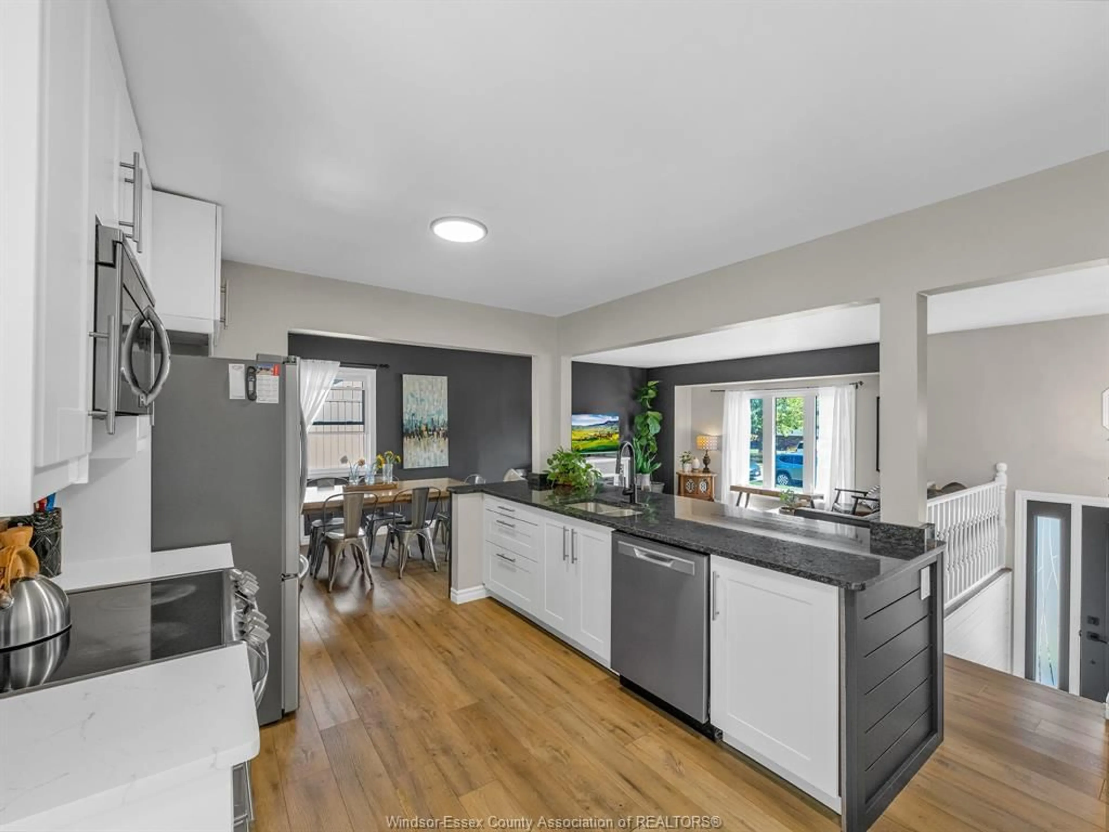Open concept kitchen, unknown for 26 KINGSWAY, Essex Ontario N8M 3E1