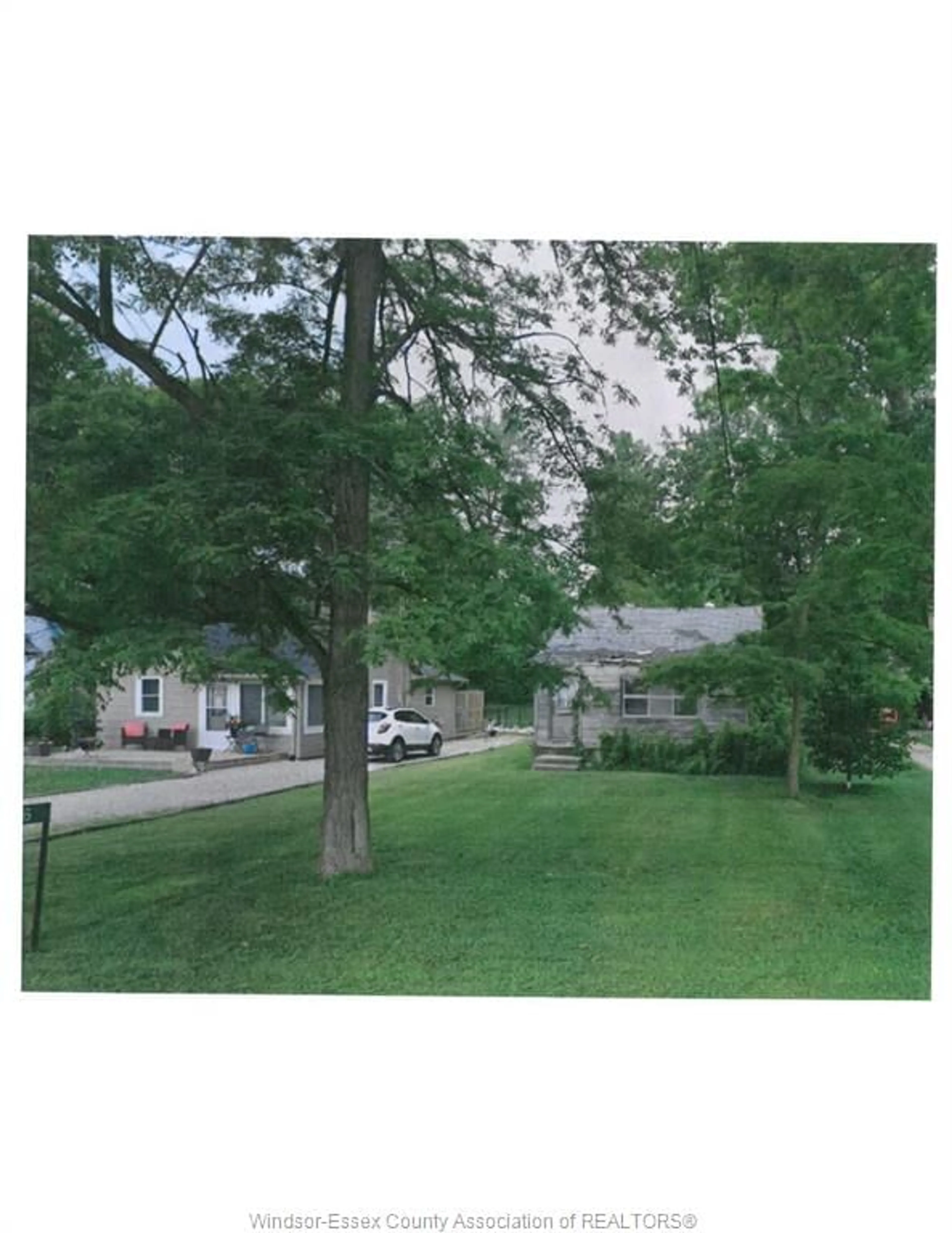 Blurry image for 386 Lakewood Dr, Amherstburg Ontario N9V 2Y8