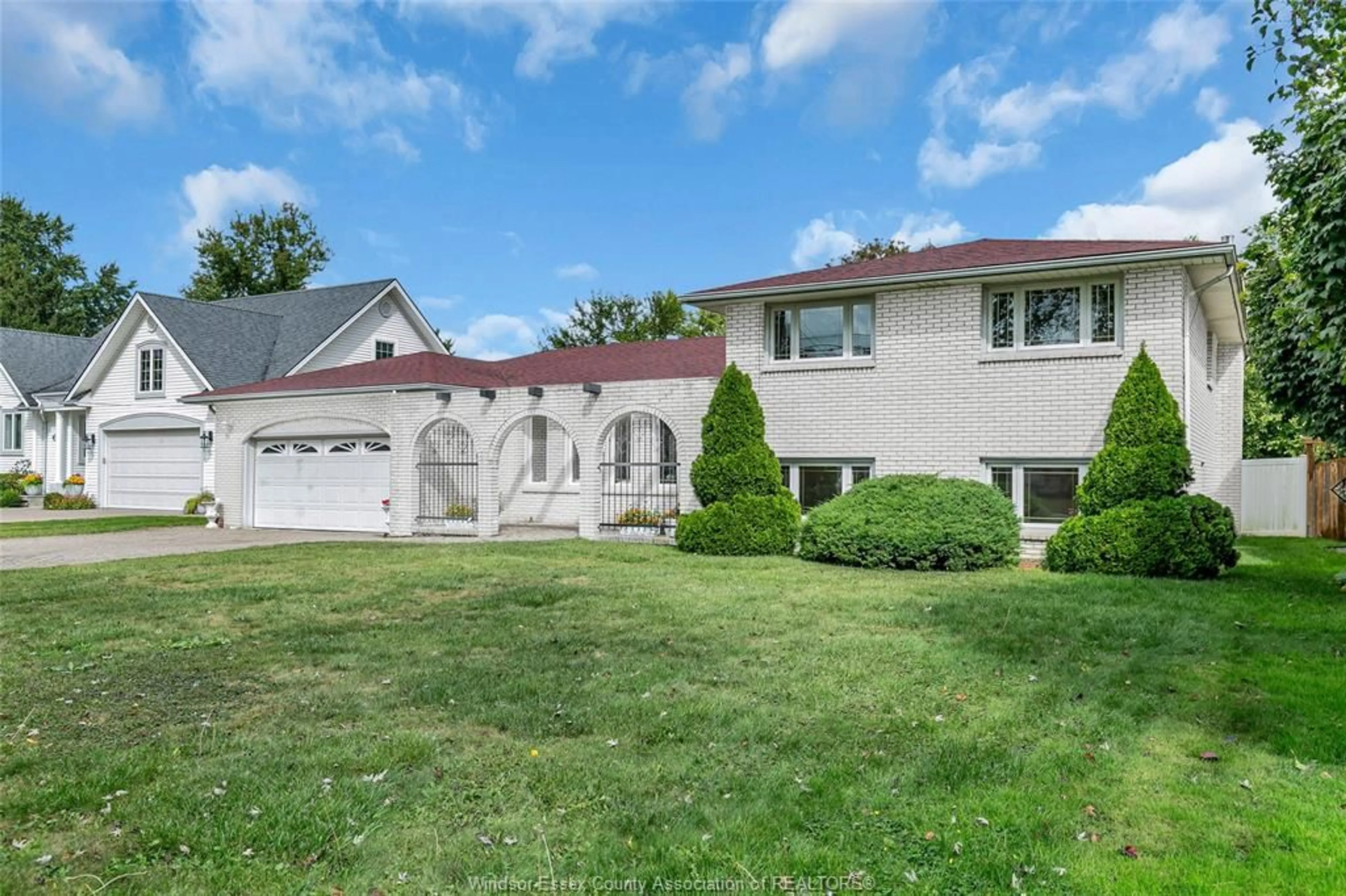 Unknown for 4080 KENNEDY Dr, Windsor Ontario N9G 1X8