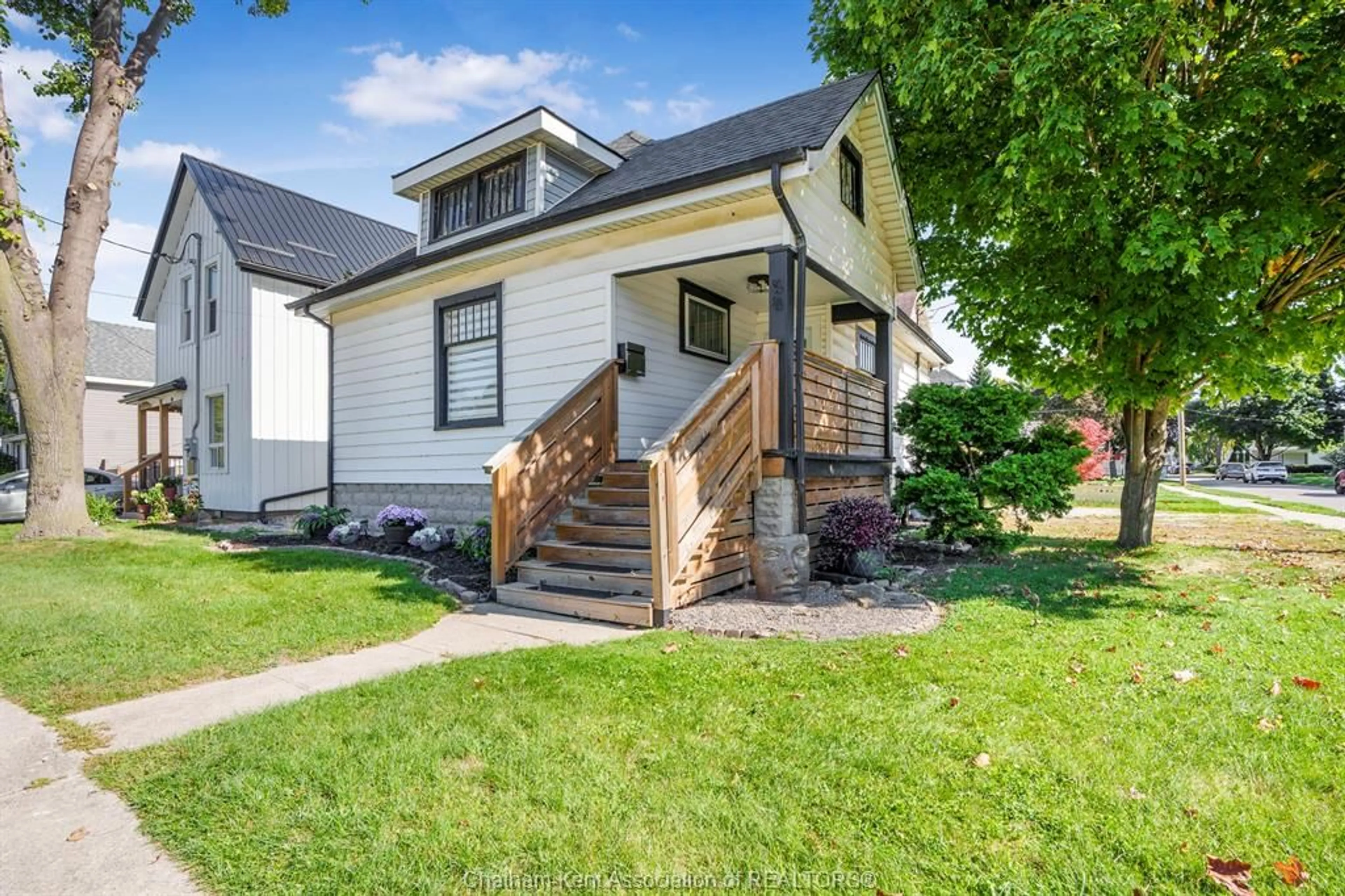 Unknown for 58 Forest St, Chatham Ontario N7L 2A2