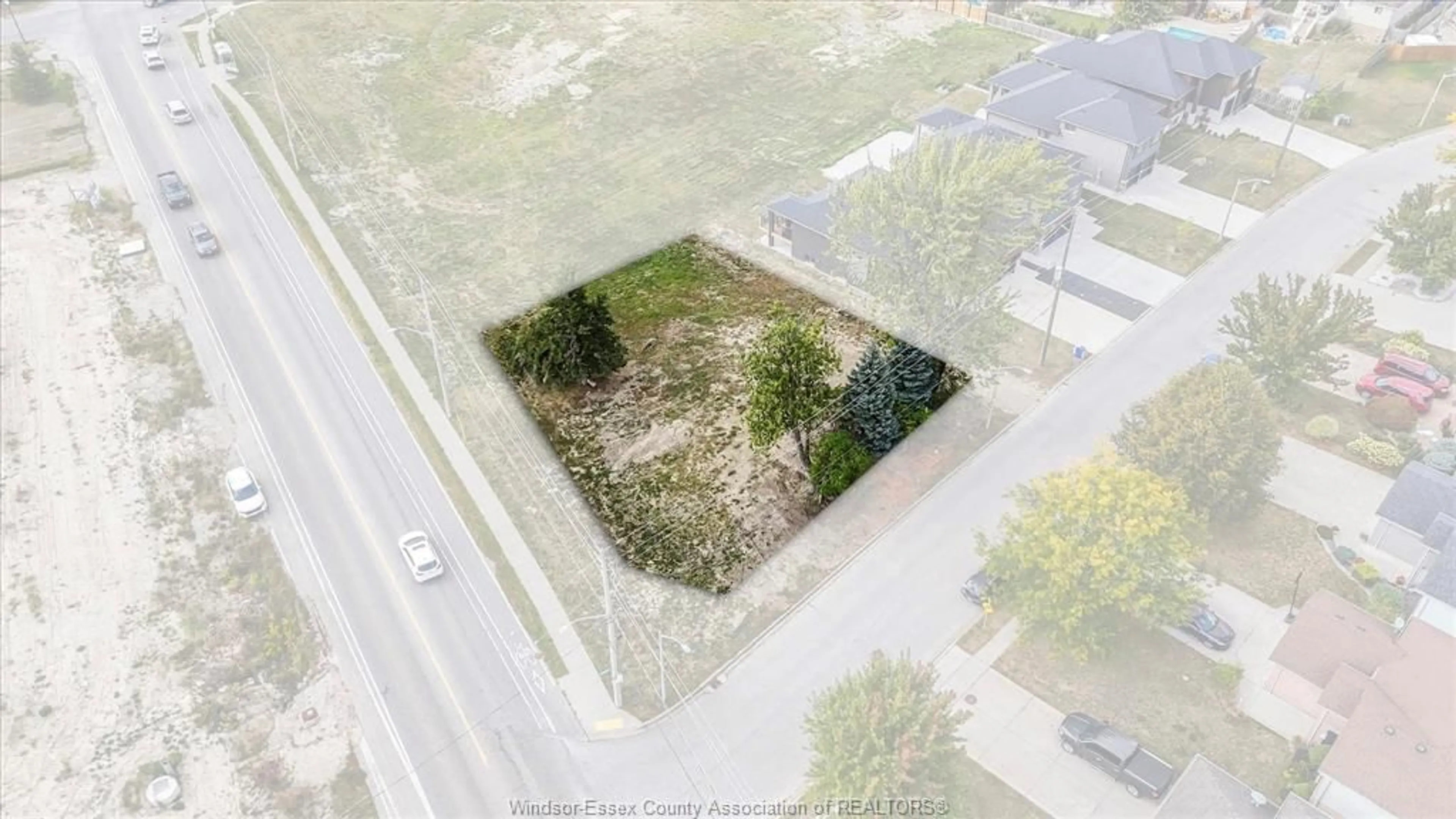 A pic from outside/outdoor area/front of a property/back of a property/a pic from drone, street for 0 PIONEER AVE, Windsor Ontario N9G 2W9