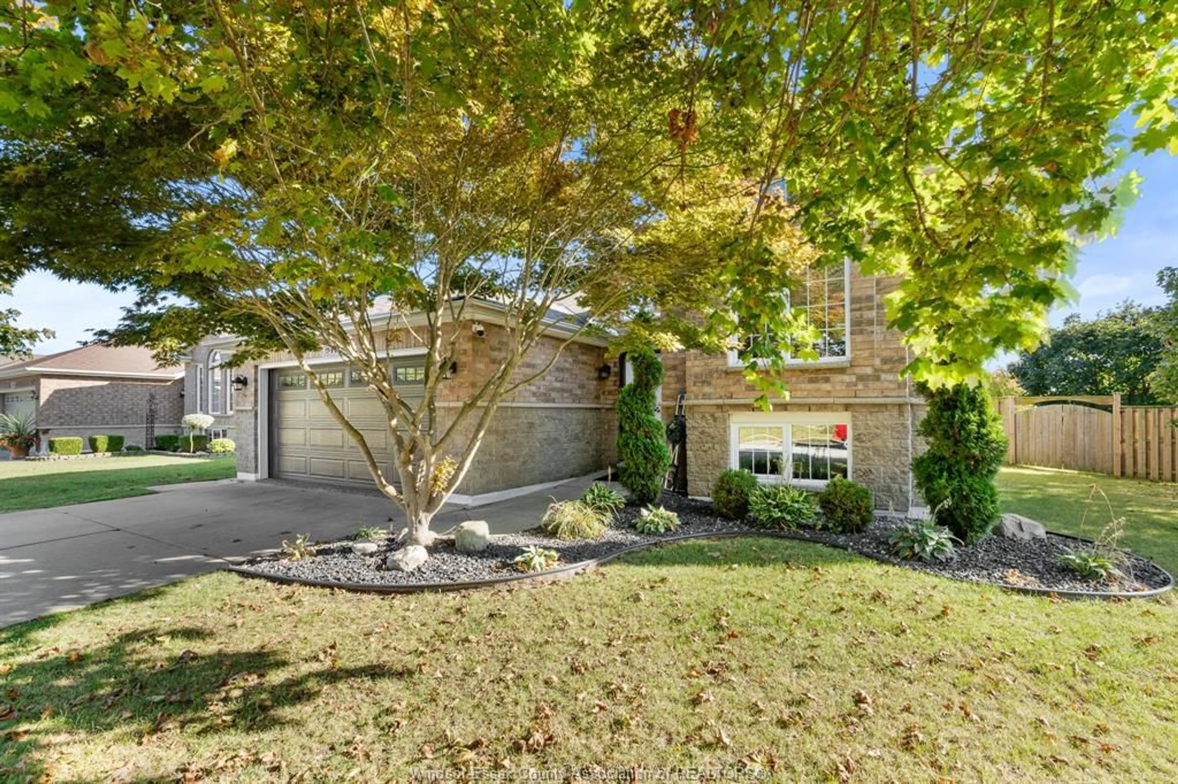 A pic from outside/outdoor area/front of a property/back of a property/a pic from drone, street for 141 Walker Dr, Kingsville Ontario N9Y 3Z6