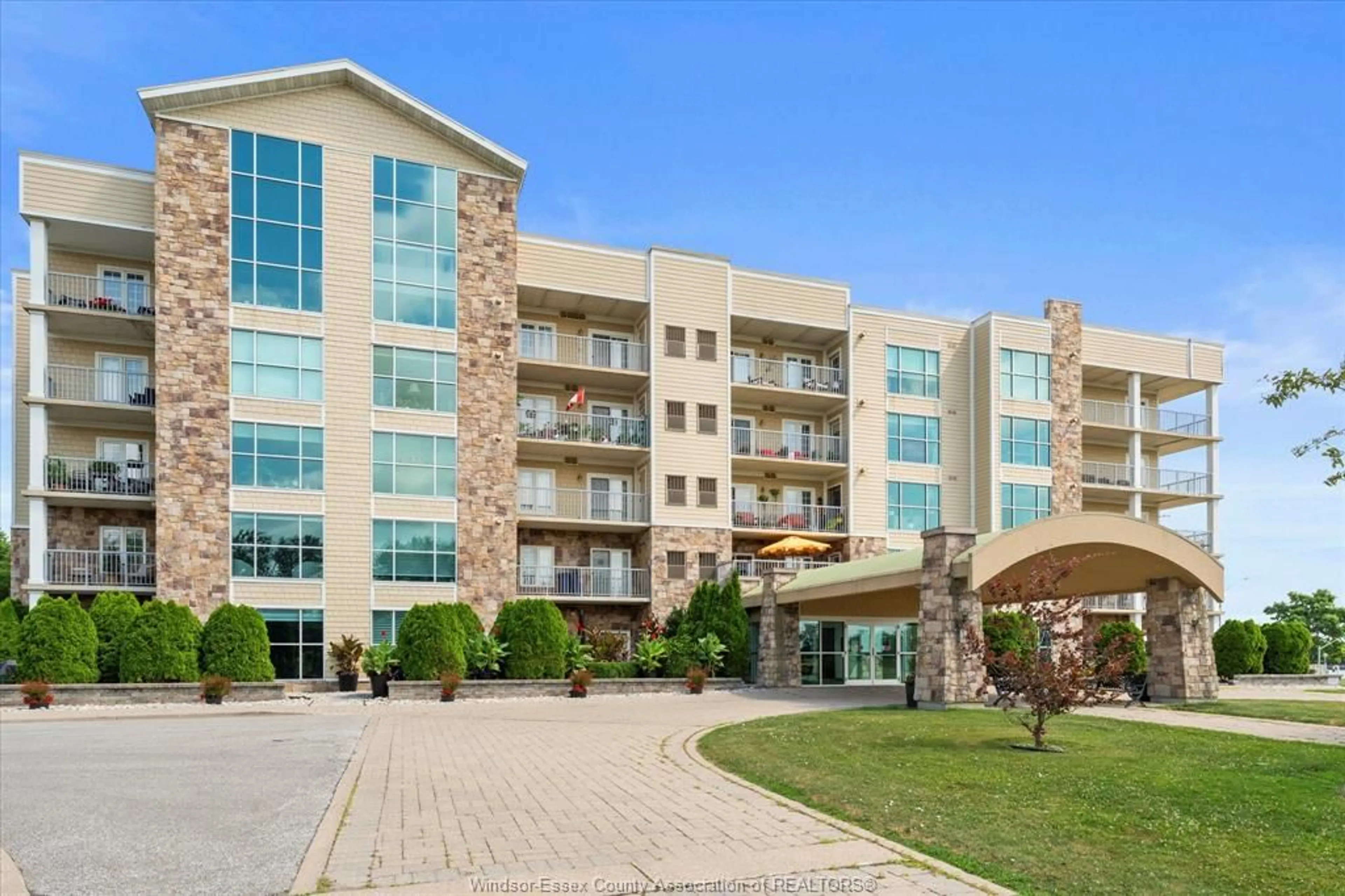 Unknown for 34 BOBLO ISLAND Blvd #306, Amherstburg Ontario N9V 0C4