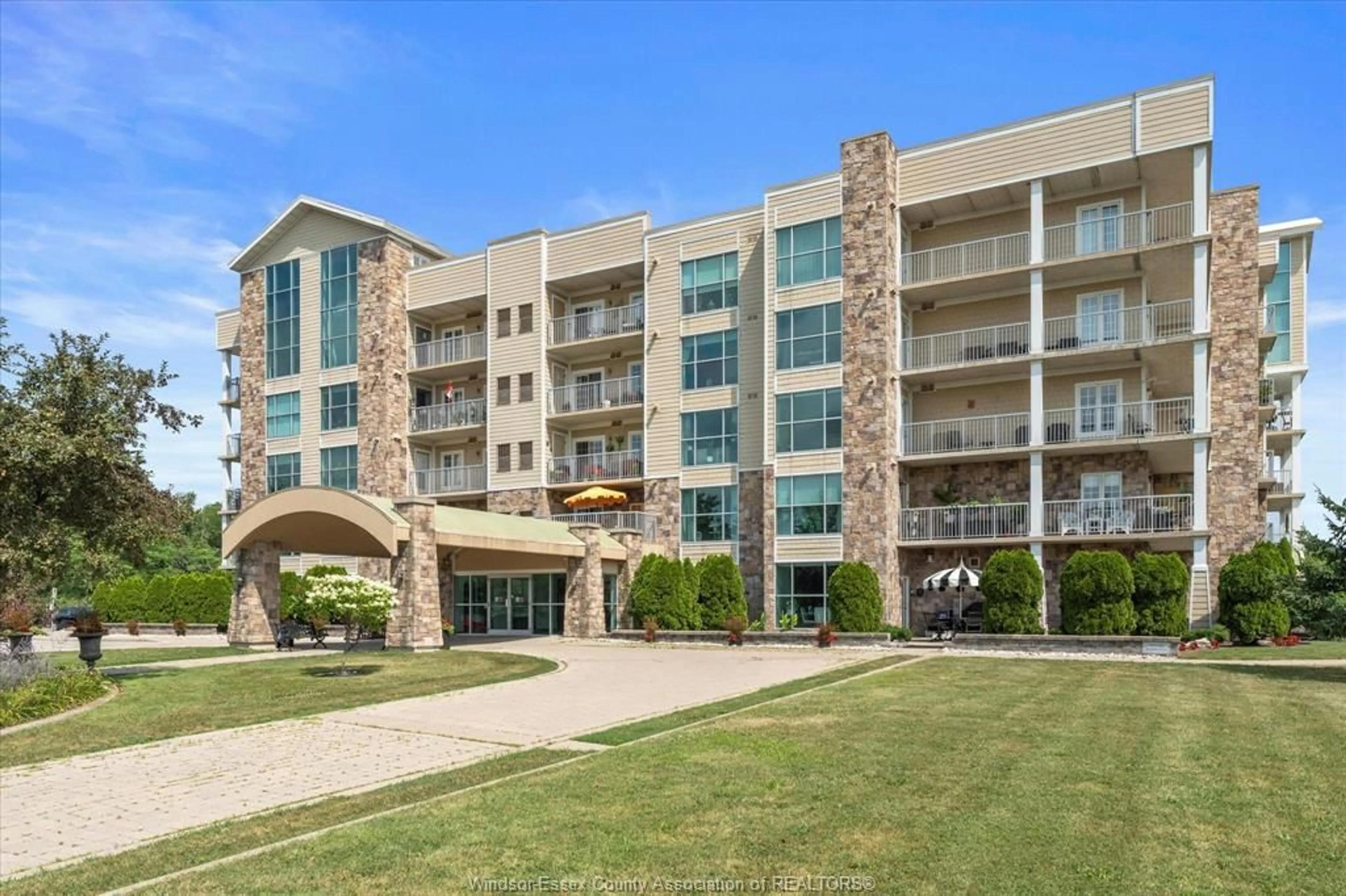 Unknown for 34 BOBLO ISLAND Blvd #306, Amherstburg Ontario N9V 0C4
