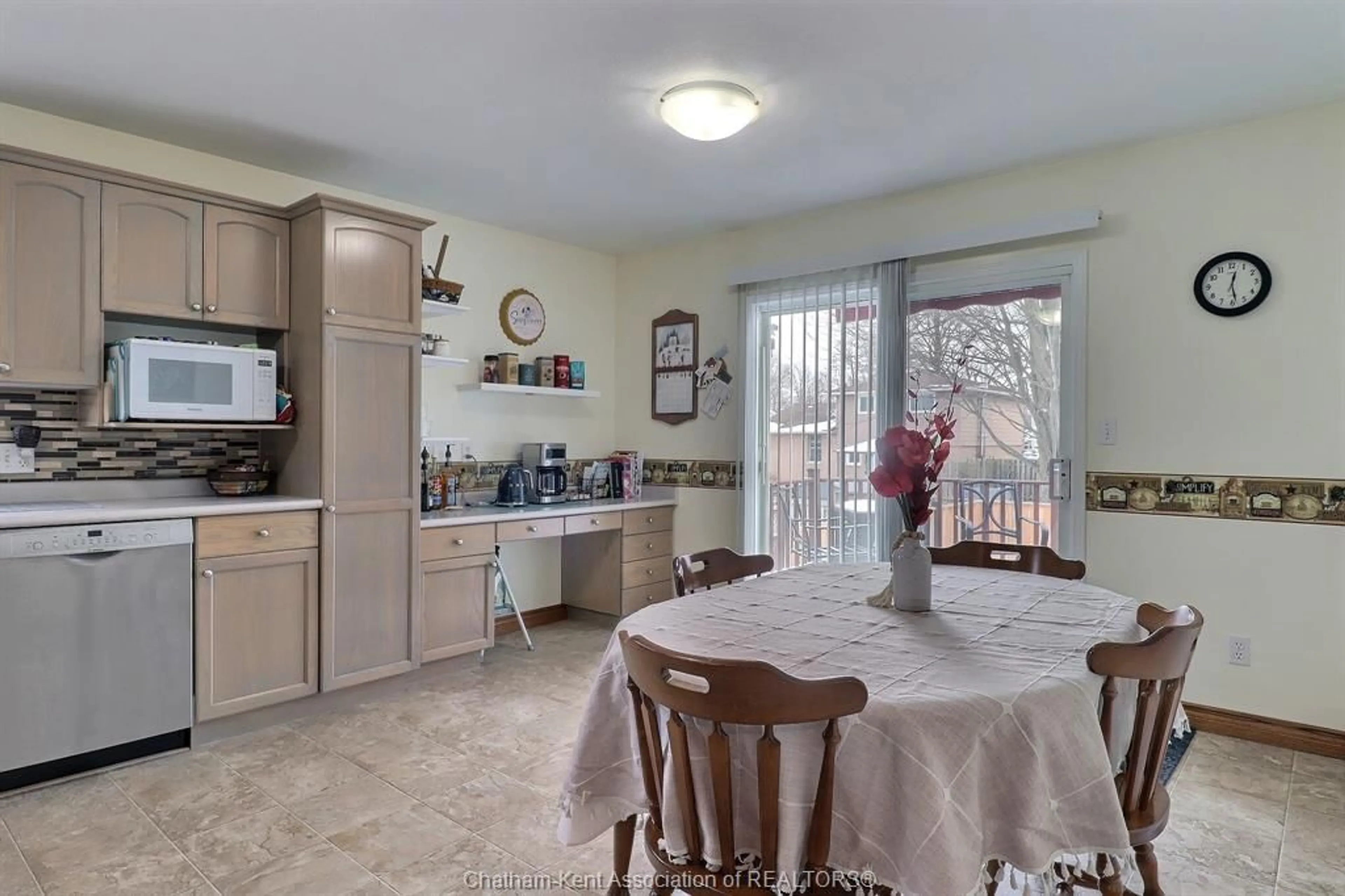 Unknown for 292 Valley Rd, Chatham Ontario N7L 4Y3