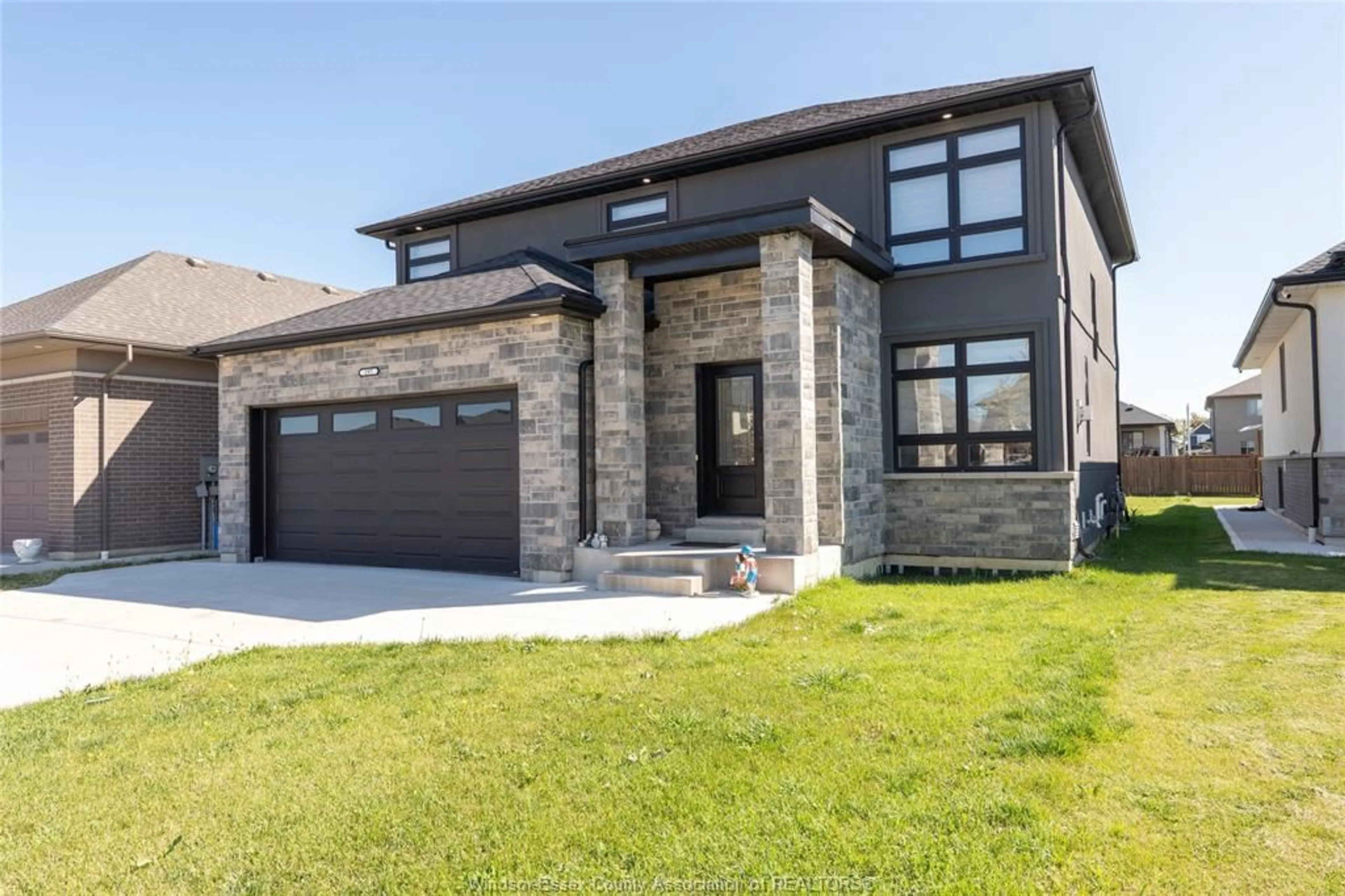 Home with brick exterior material, street for 197 SPRING, Lakeshore Ontario N8L 0G7