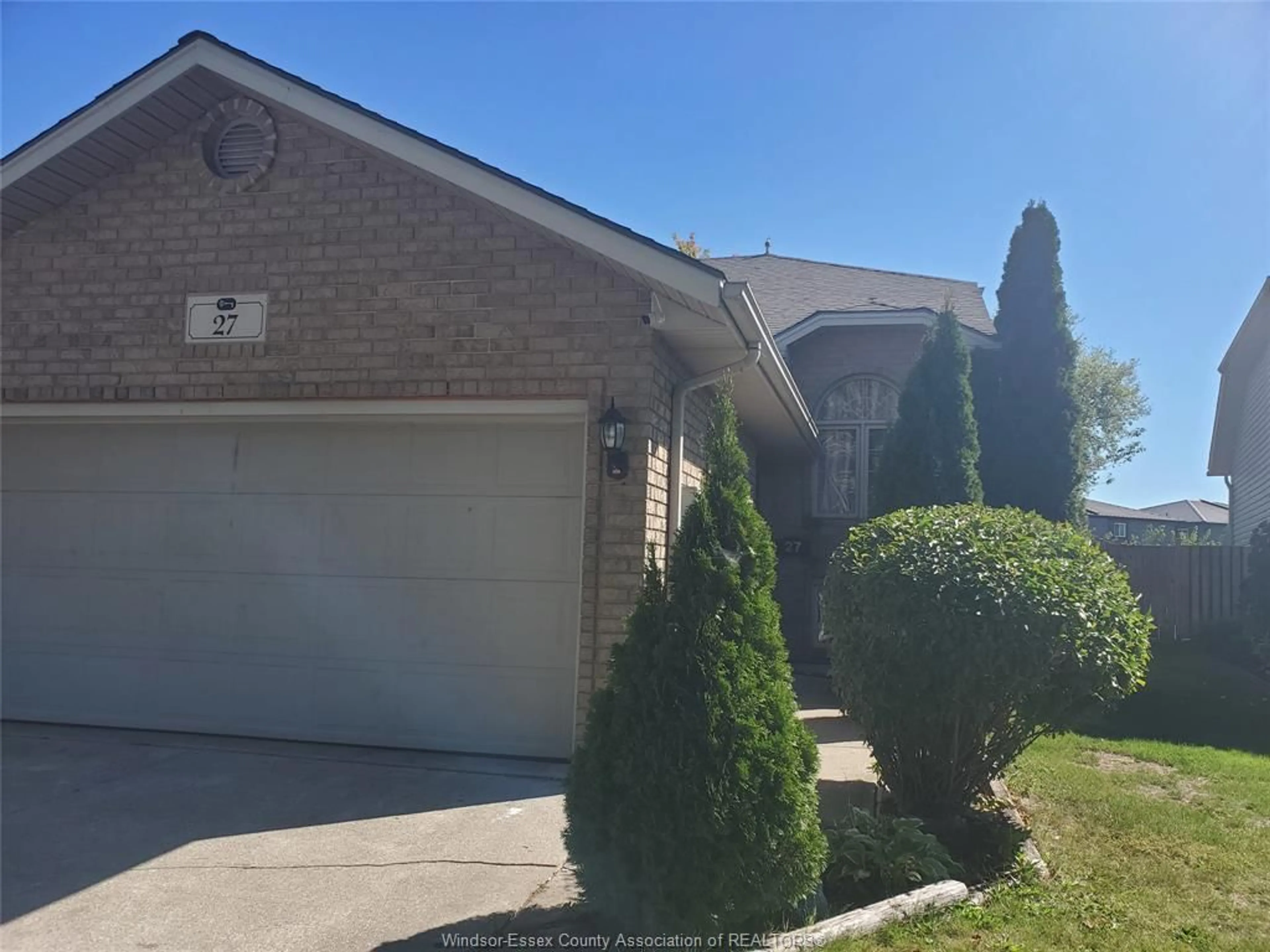 A pic from outside/outdoor area/front of a property/back of a property/a pic from drone, unknown for 27 ANFRED Ave, Leamington Ontario N8H 5L3