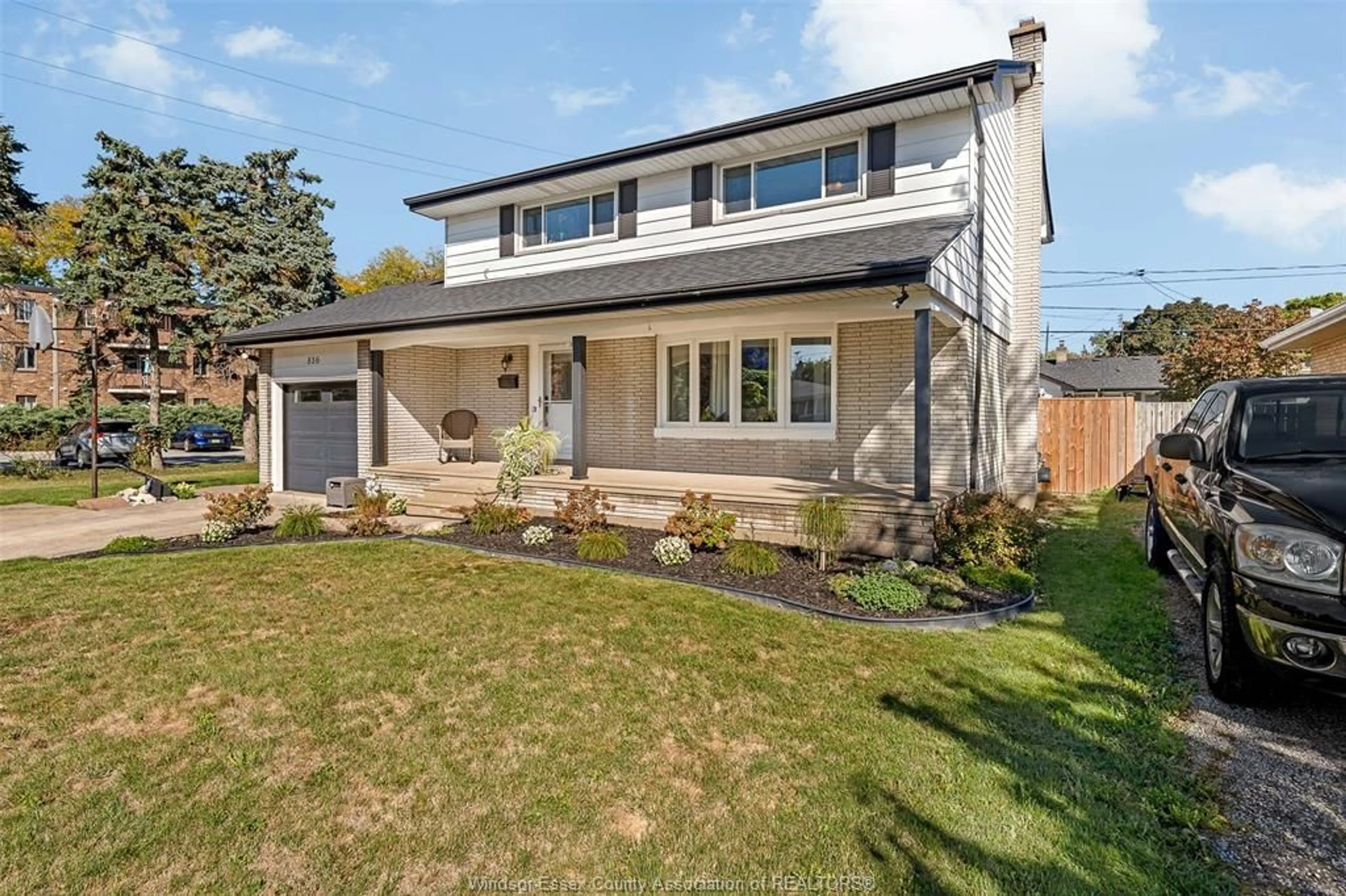 Unknown for 836 RHOLAINE Dr, Windsor Ontario N8S 3Z8