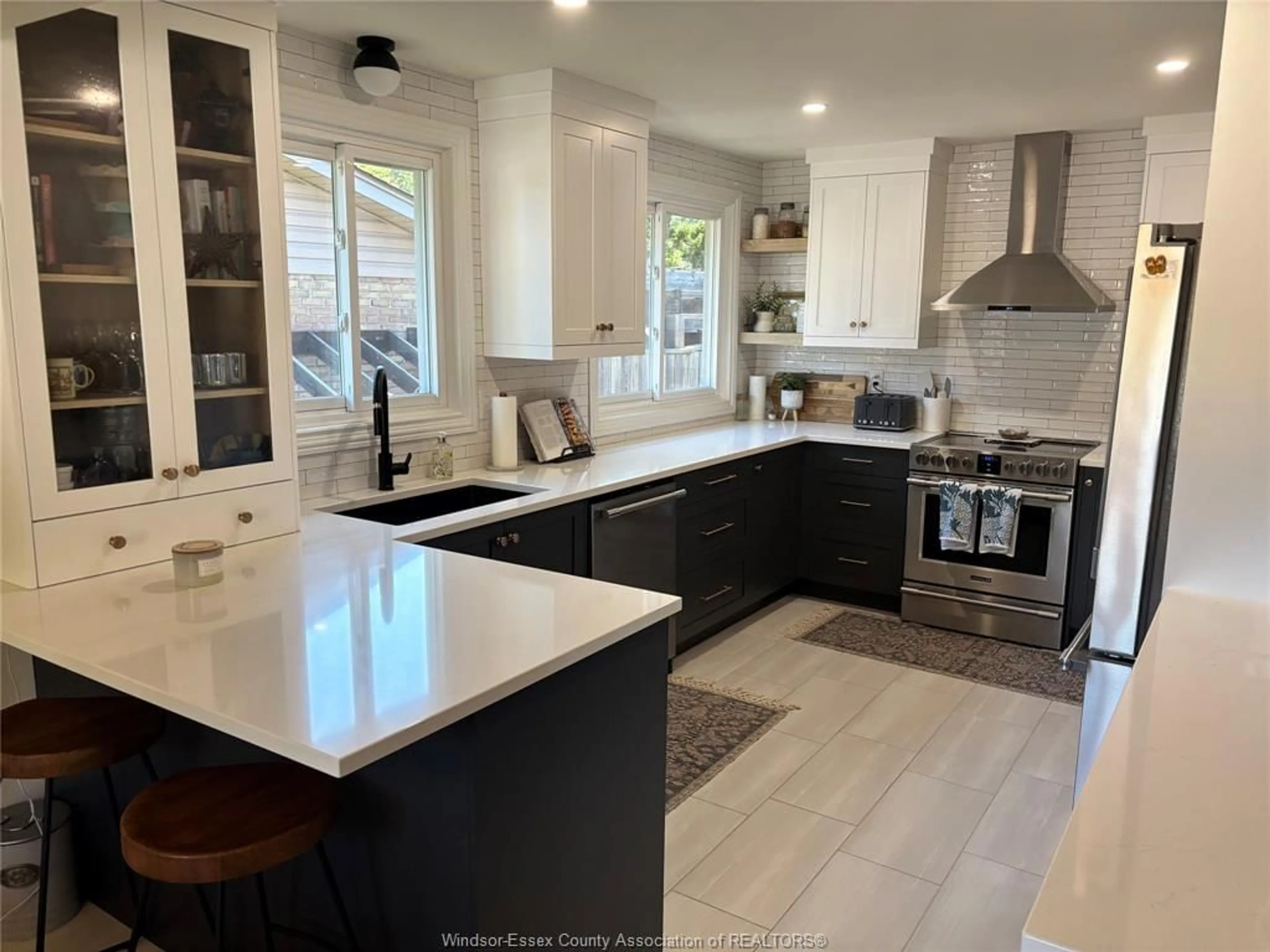 Open concept kitchen, ceramic/tile floor for 7117 ISABELLE Crt, Windsor Ontario N8S 4J6