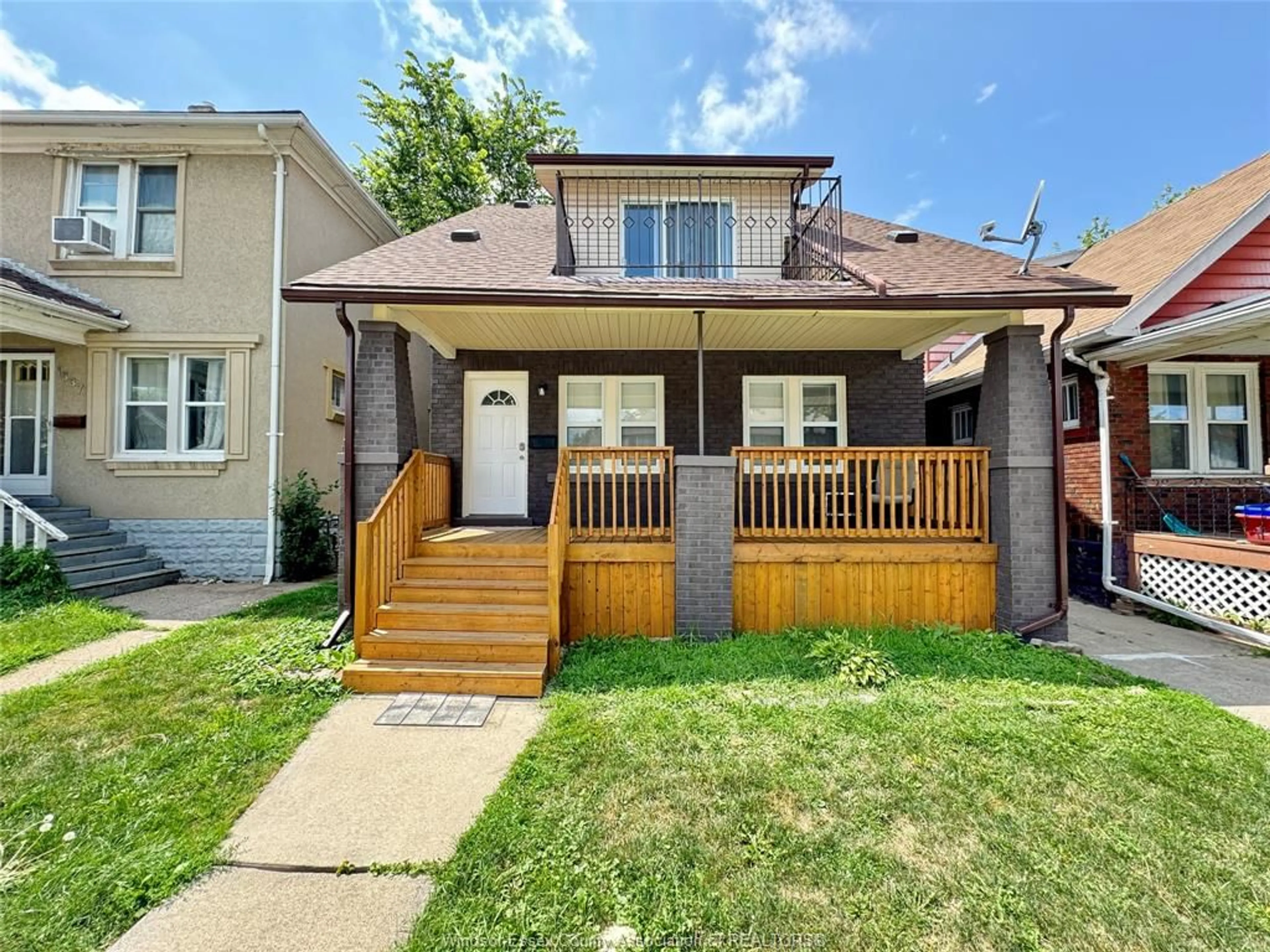 Unknown for 1535 LILLIAN Ave, Windsor Ontario N8X 4A9