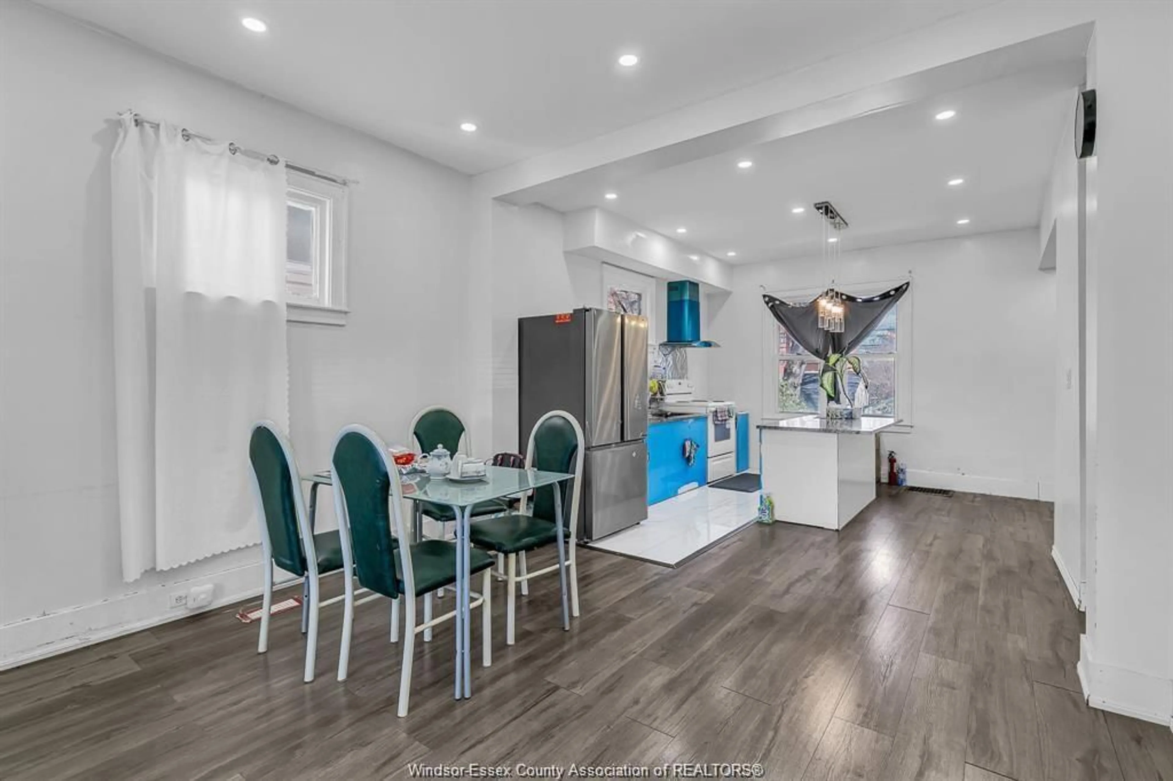 Open concept kitchen, unknown for 1024 WINDSOR Ave, Windsor Ontario N9A 1K4
