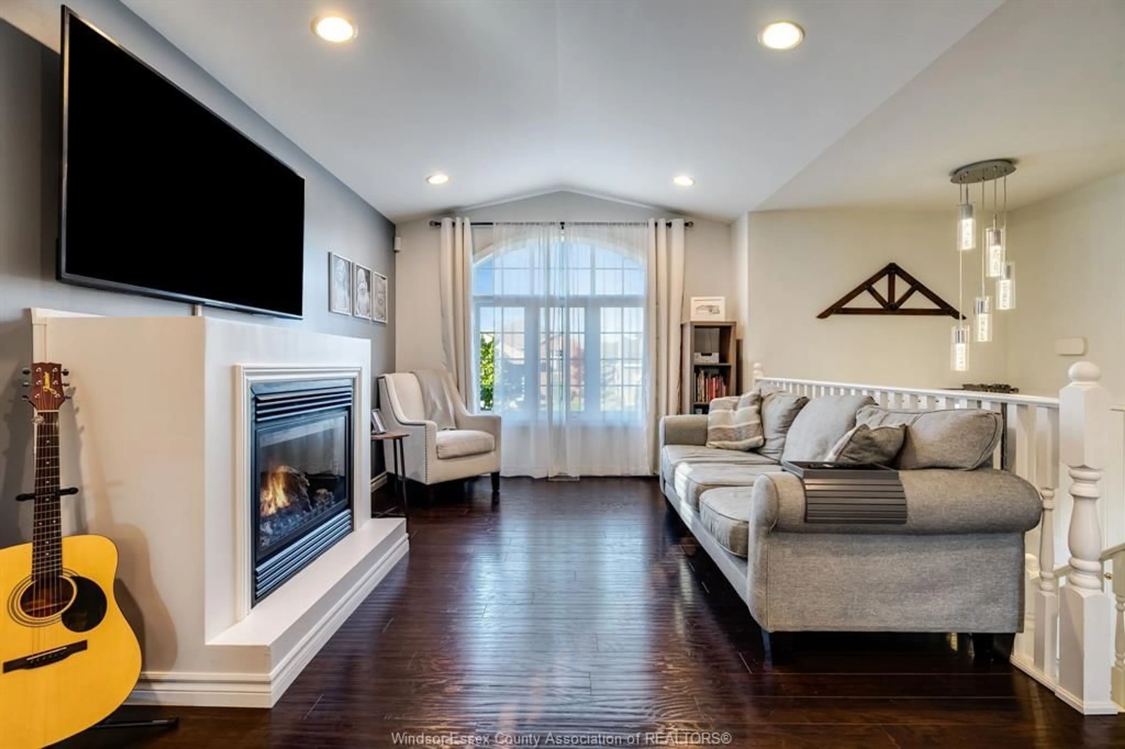 Living room with furniture, unknown for 1132 Ivanhill, Windsor Ontario N8P 0B5