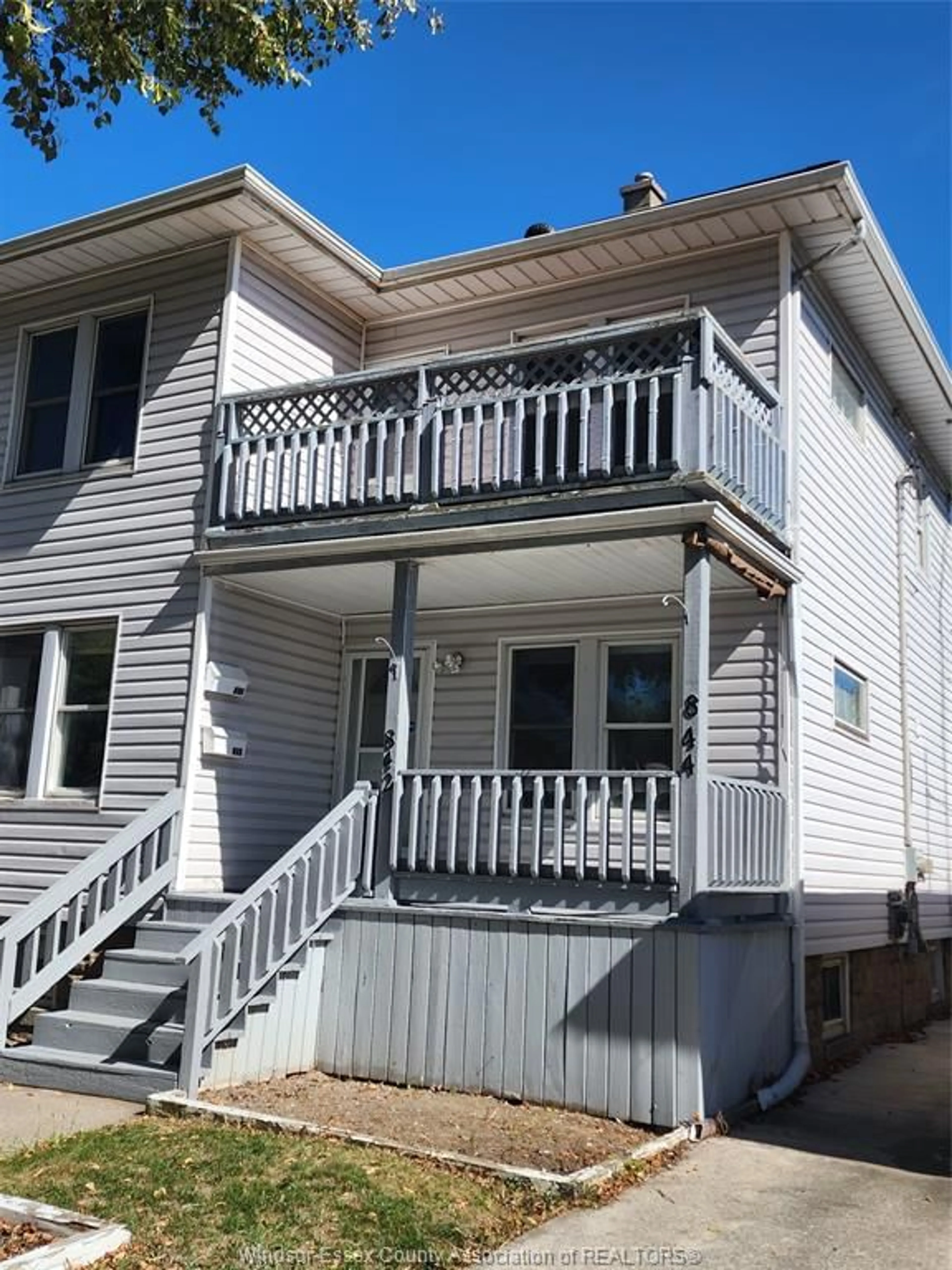 Home with vinyl exterior material, street for 842-844 ELLROSE Ave, Windsor Ontario N8Y 3W7