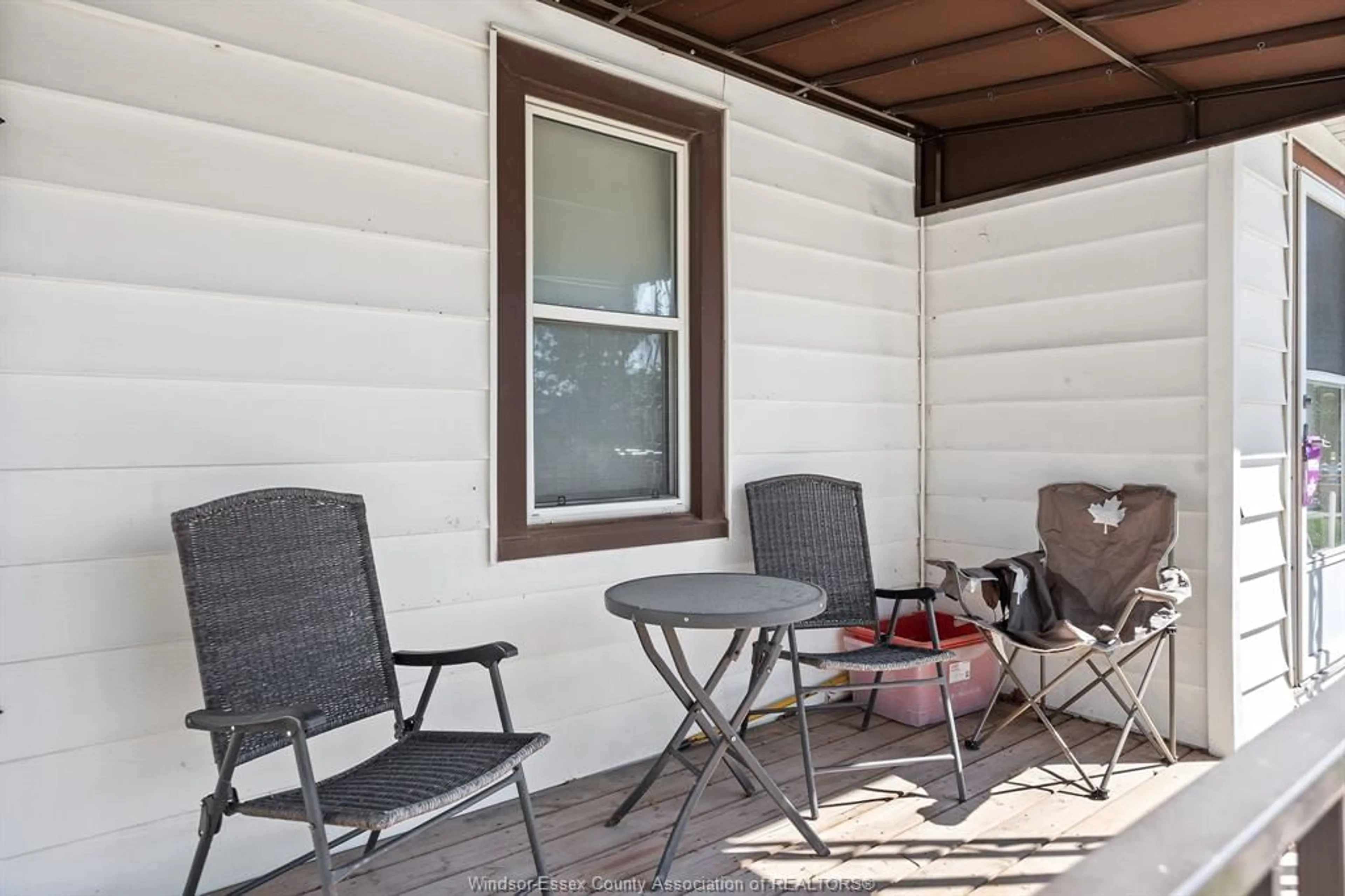Patio, street for 2628 ALEXIS Rd, Windsor Ontario N8W 3Z9