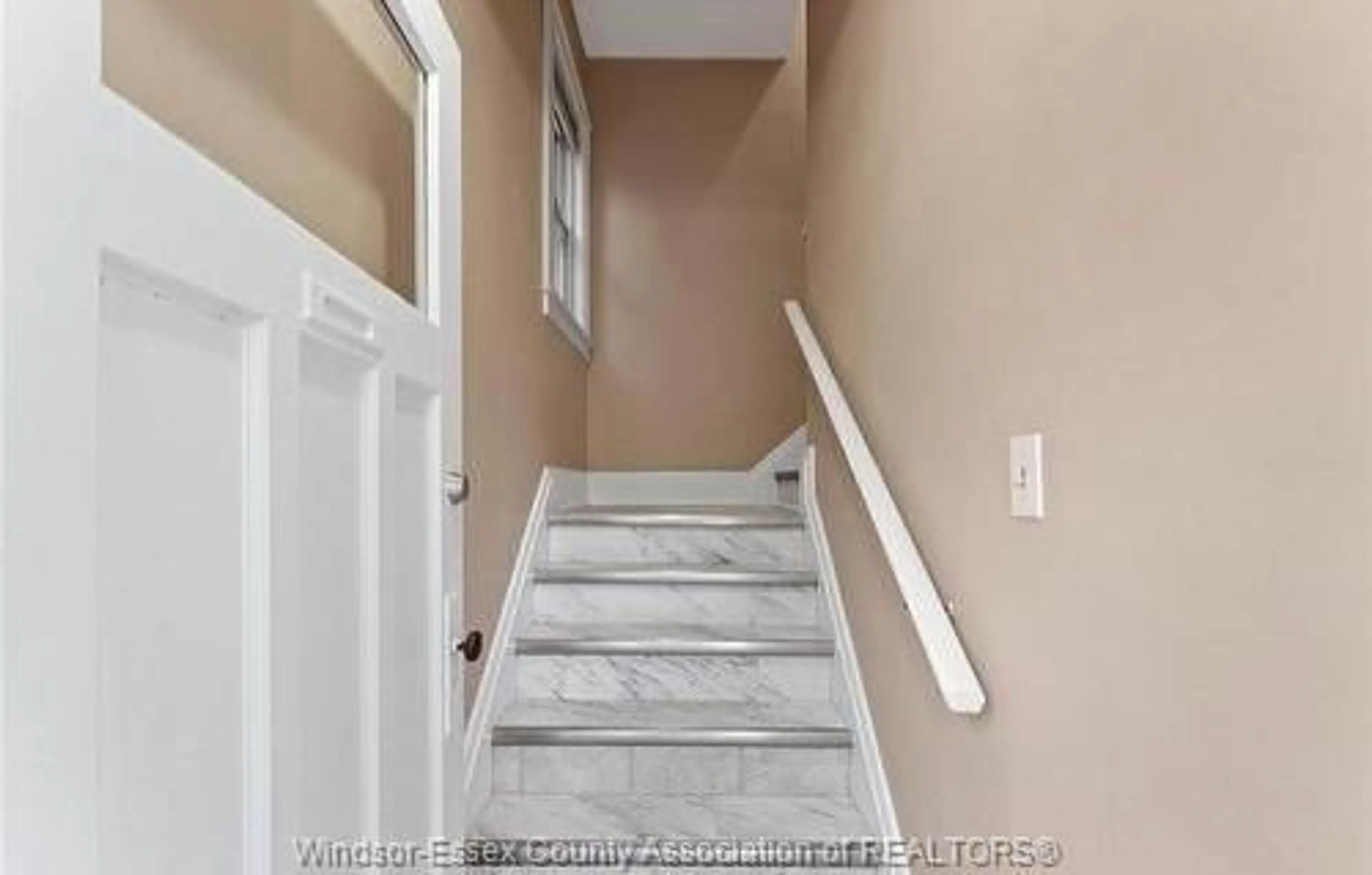 Stairs for 1178-1180 PIERRE, Windsor Ontario N9A 2L4