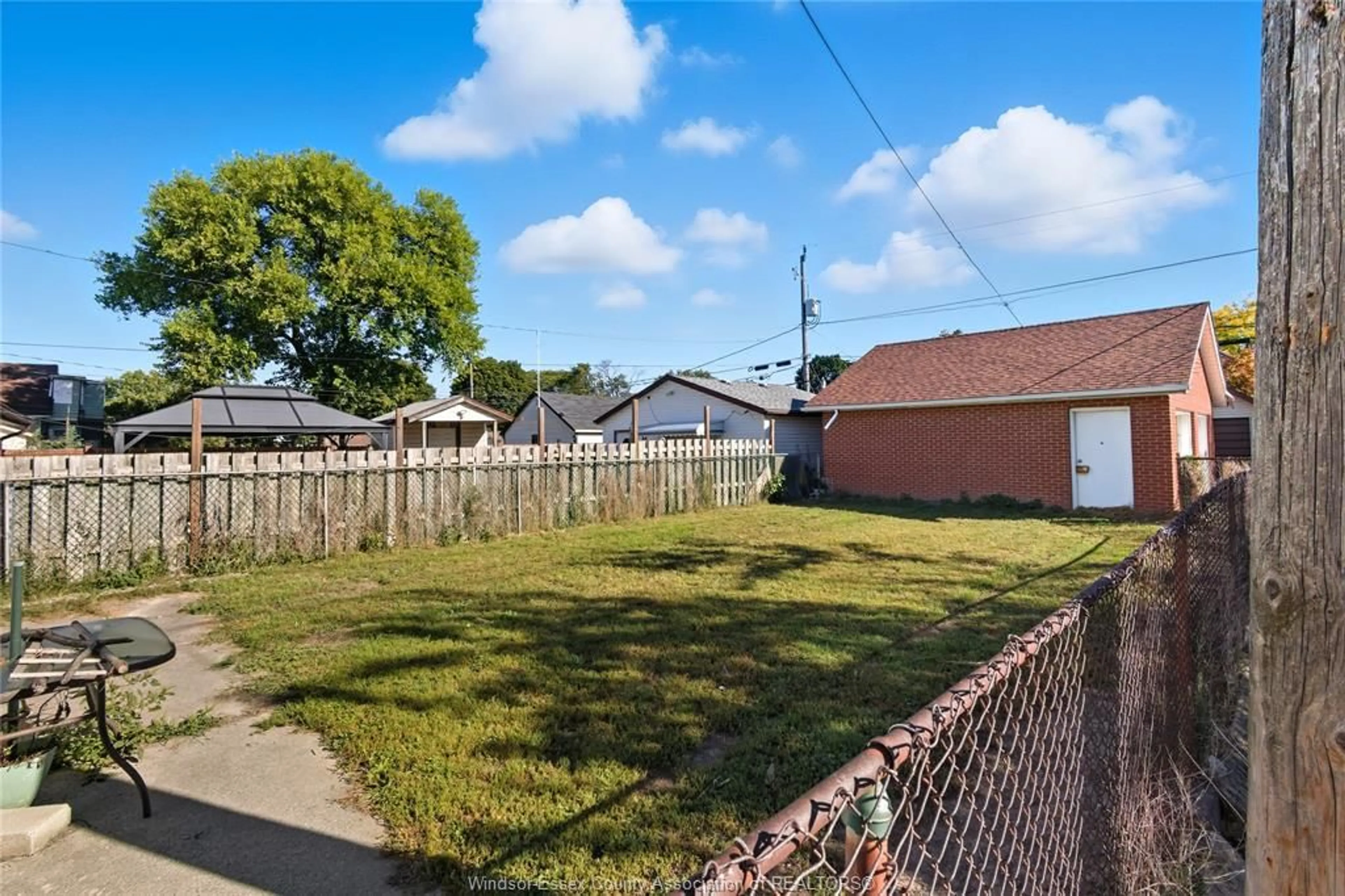A pic from outside/outdoor area/front of a property/back of a property/a pic from drone, street for 1178-1180 PIERRE, Windsor Ontario N9A 2L4