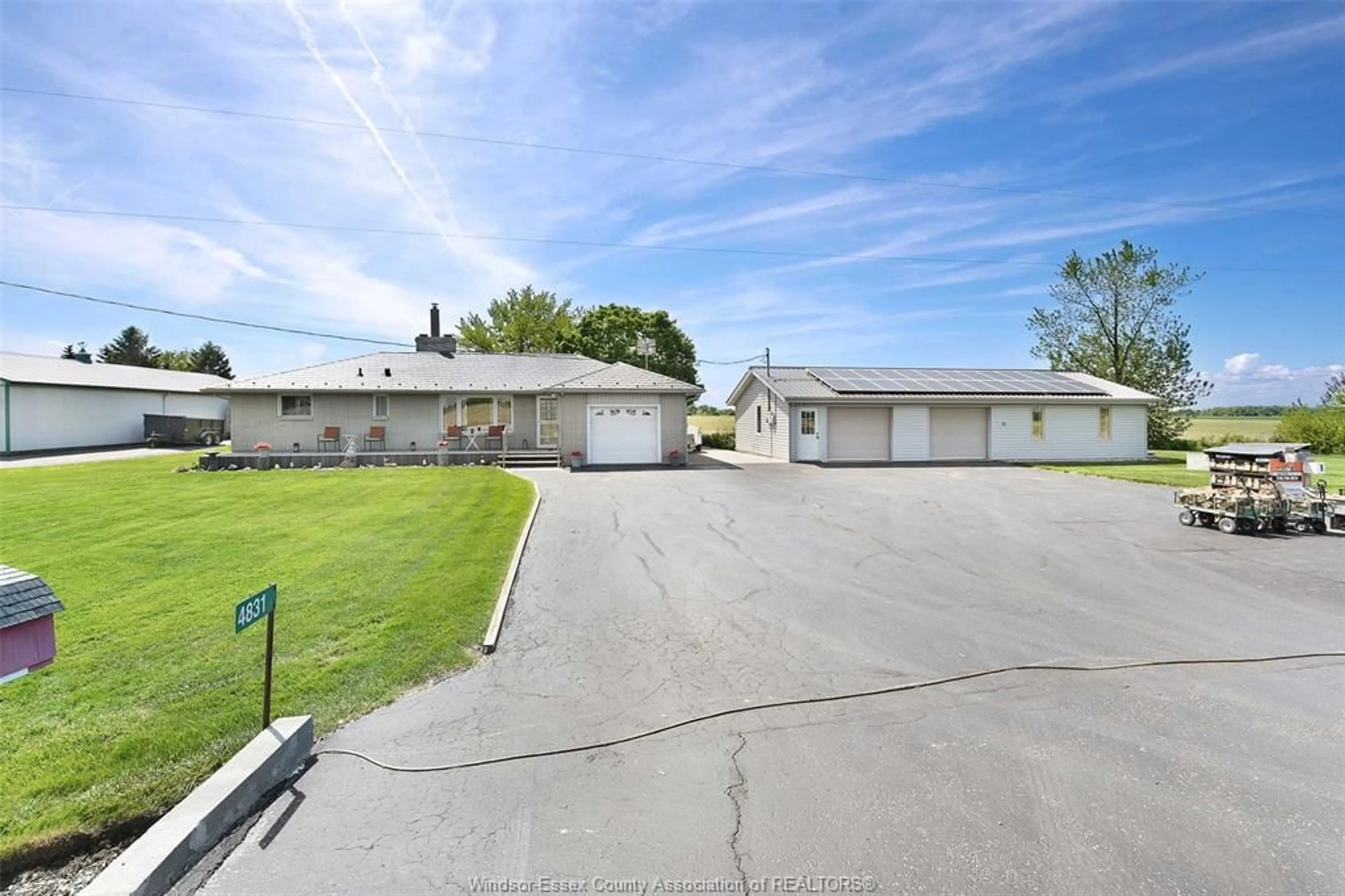 A pic from outside/outdoor area/front of a property/back of a property/a pic from drone, street for 4831 11TH CONCESSION, Tecumseh Ontario N0R 1K0