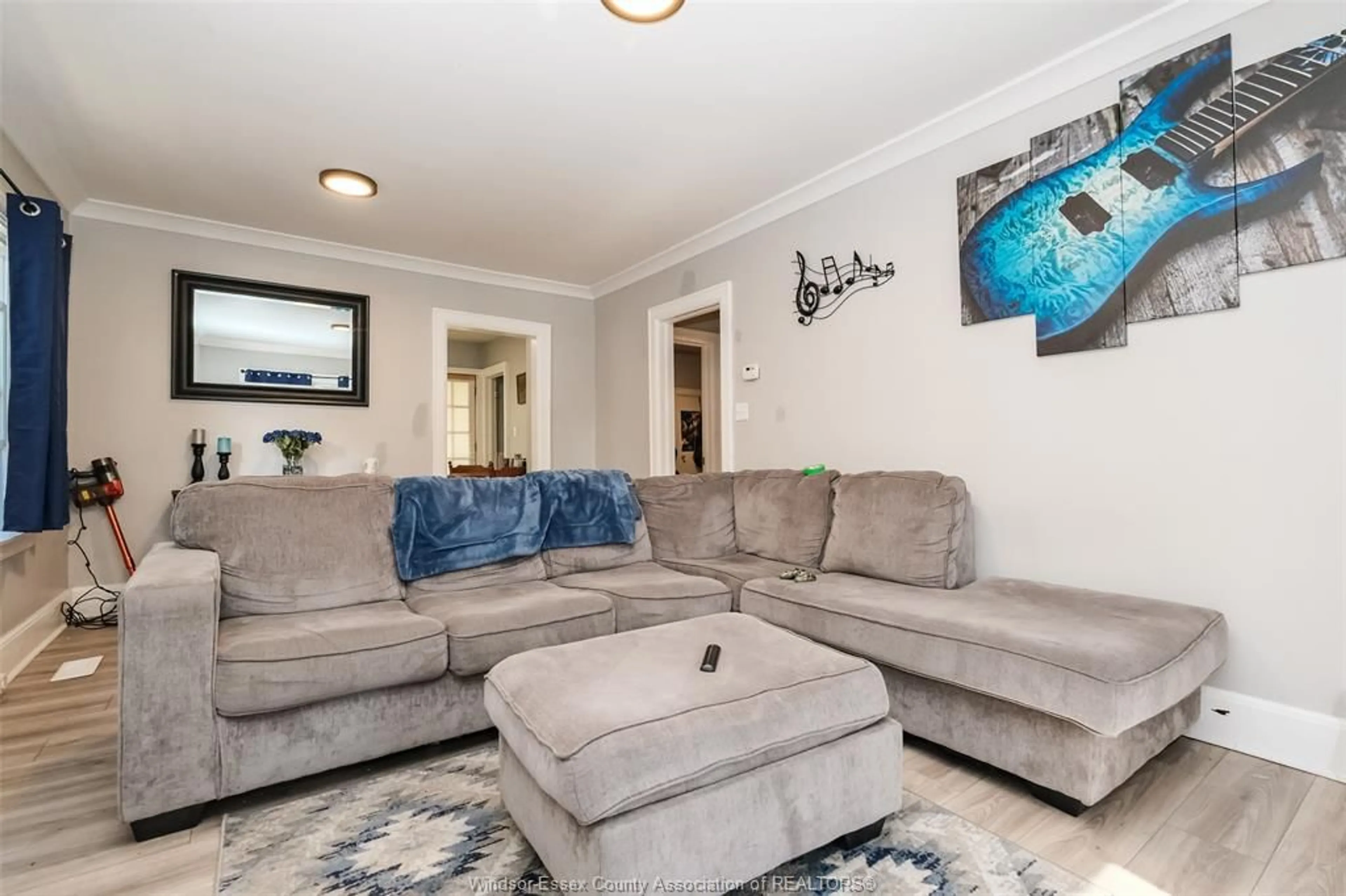 Living room with furniture, unknown for 1556 GLADSTONE Ave, Windsor Ontario N8X 2R1