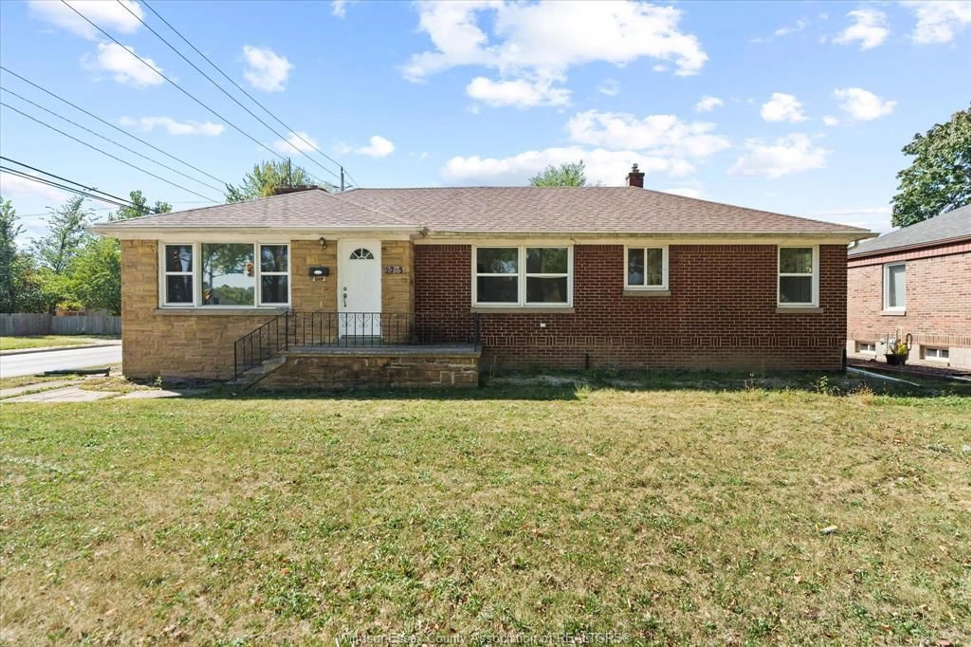 Home with brick exterior material, street for 2783 DOMINION BLVD, Windsor Ontario N9E 2M7