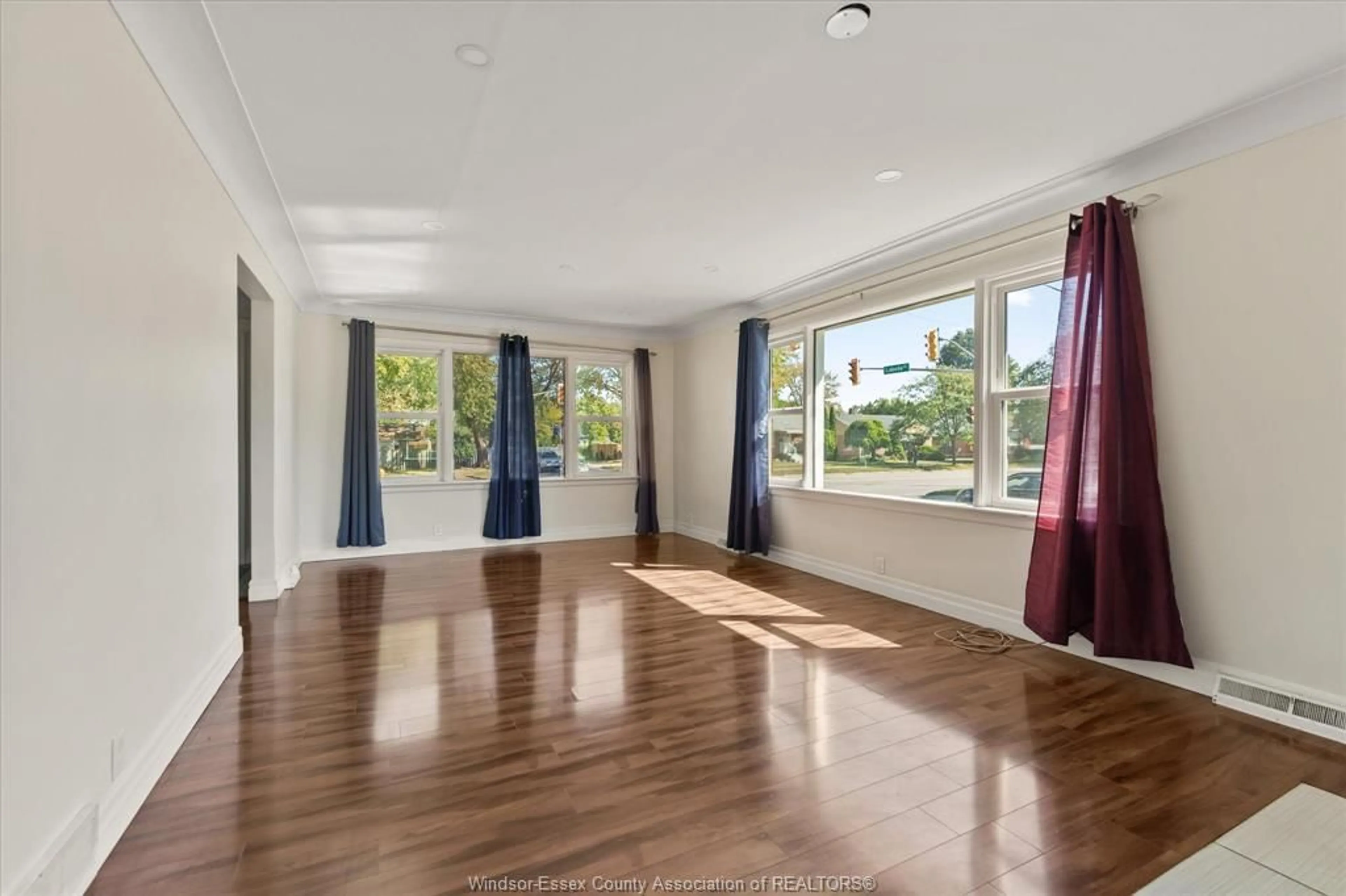 Unknown for 2783 DOMINION BLVD, Windsor Ontario N9E 2M7
